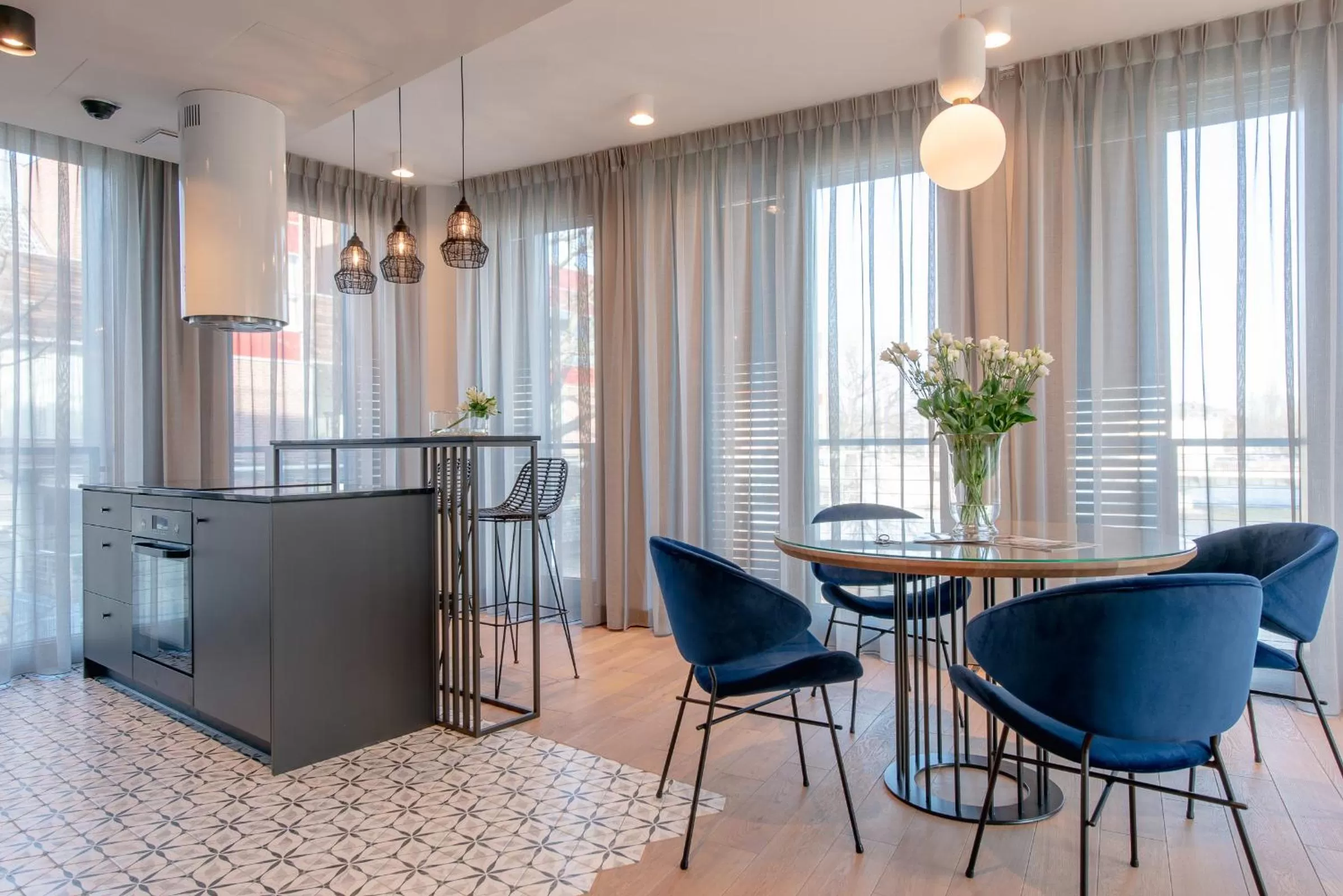 Kitchen or kitchenette in EXCLUSIVE Aparthotel MARINA