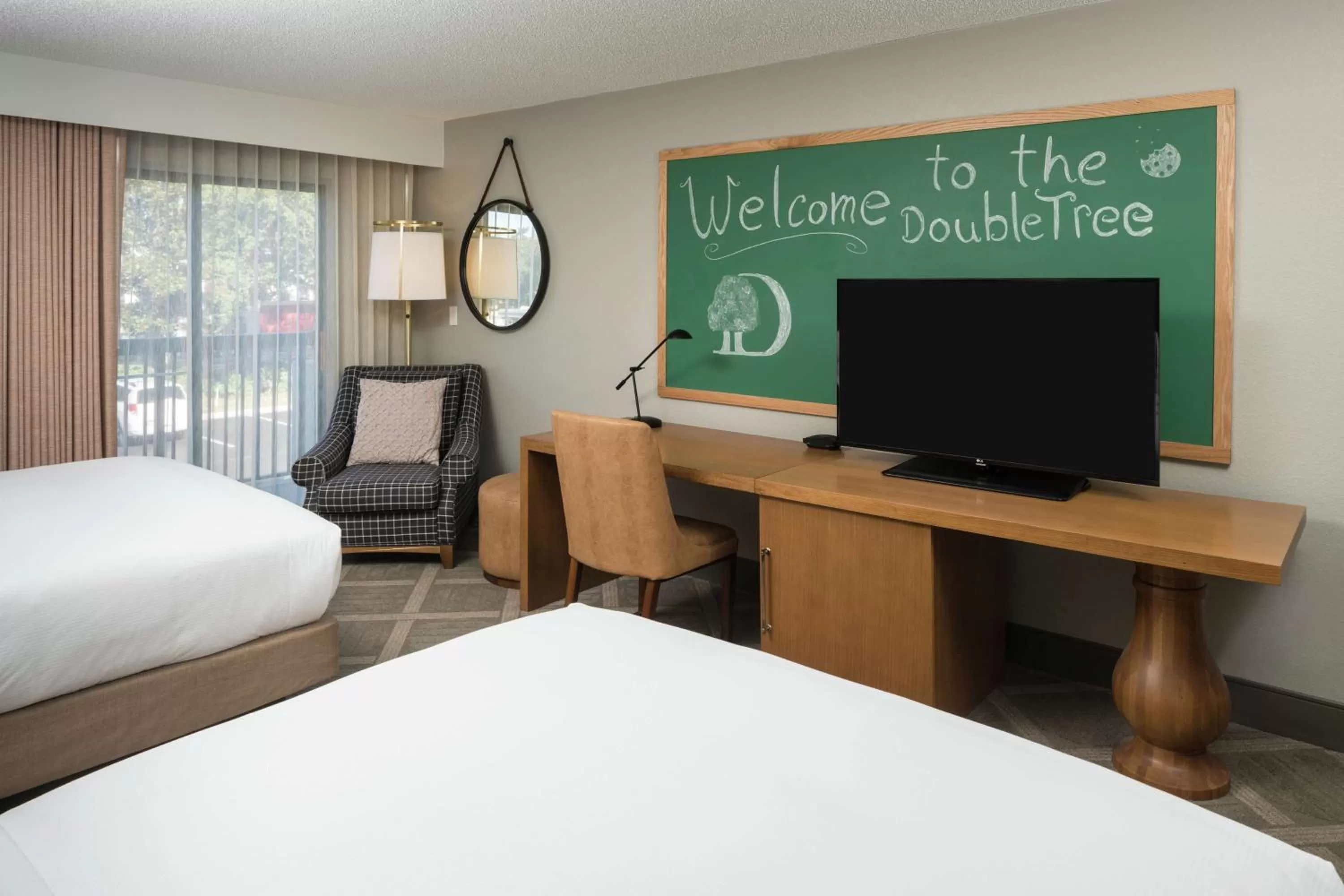 Bedroom, Bed in DoubleTree by Hilton Gainesville