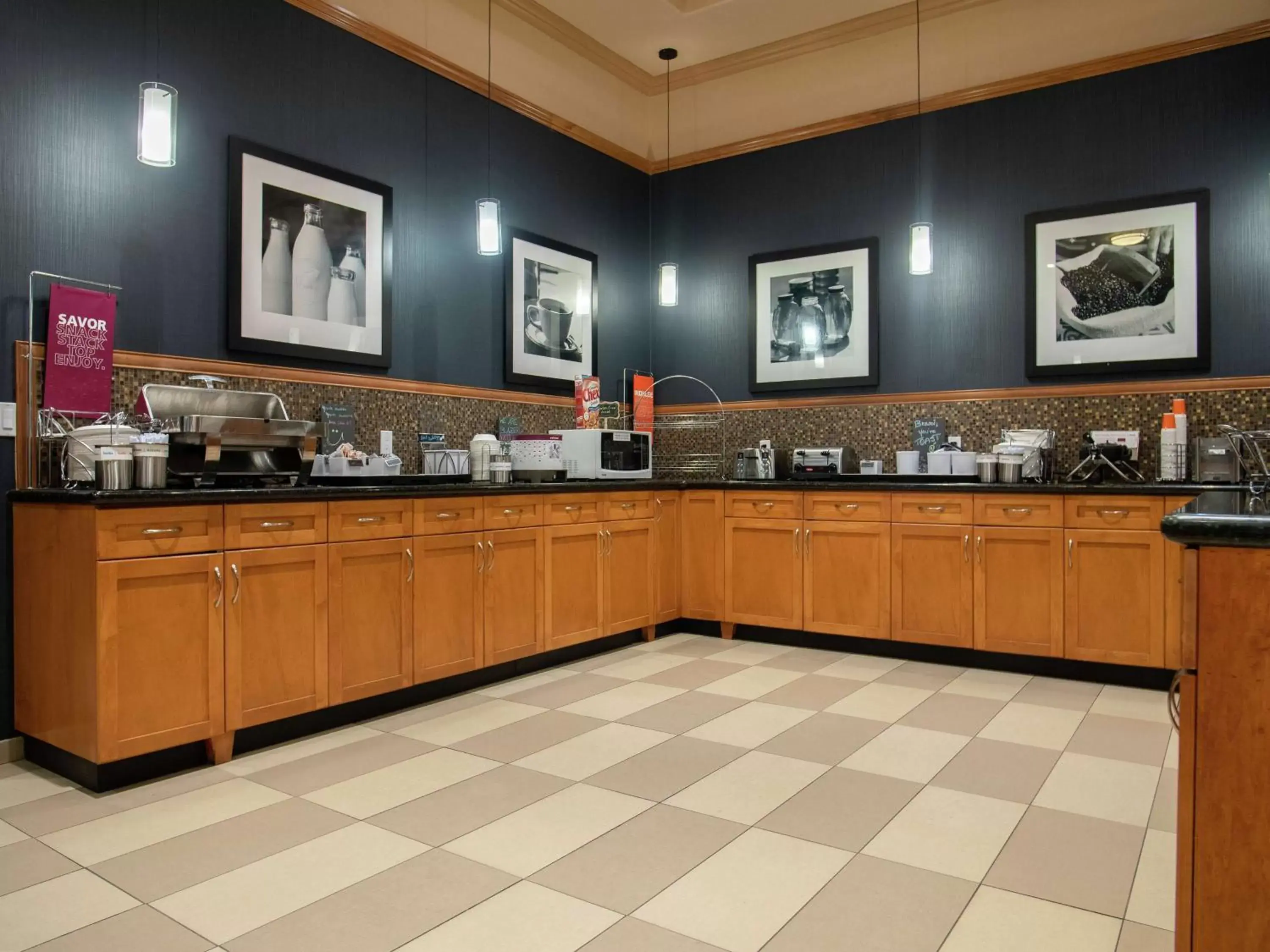 Dining area, Restaurant/Places to Eat in Hampton Inn by Hilton Kamloops