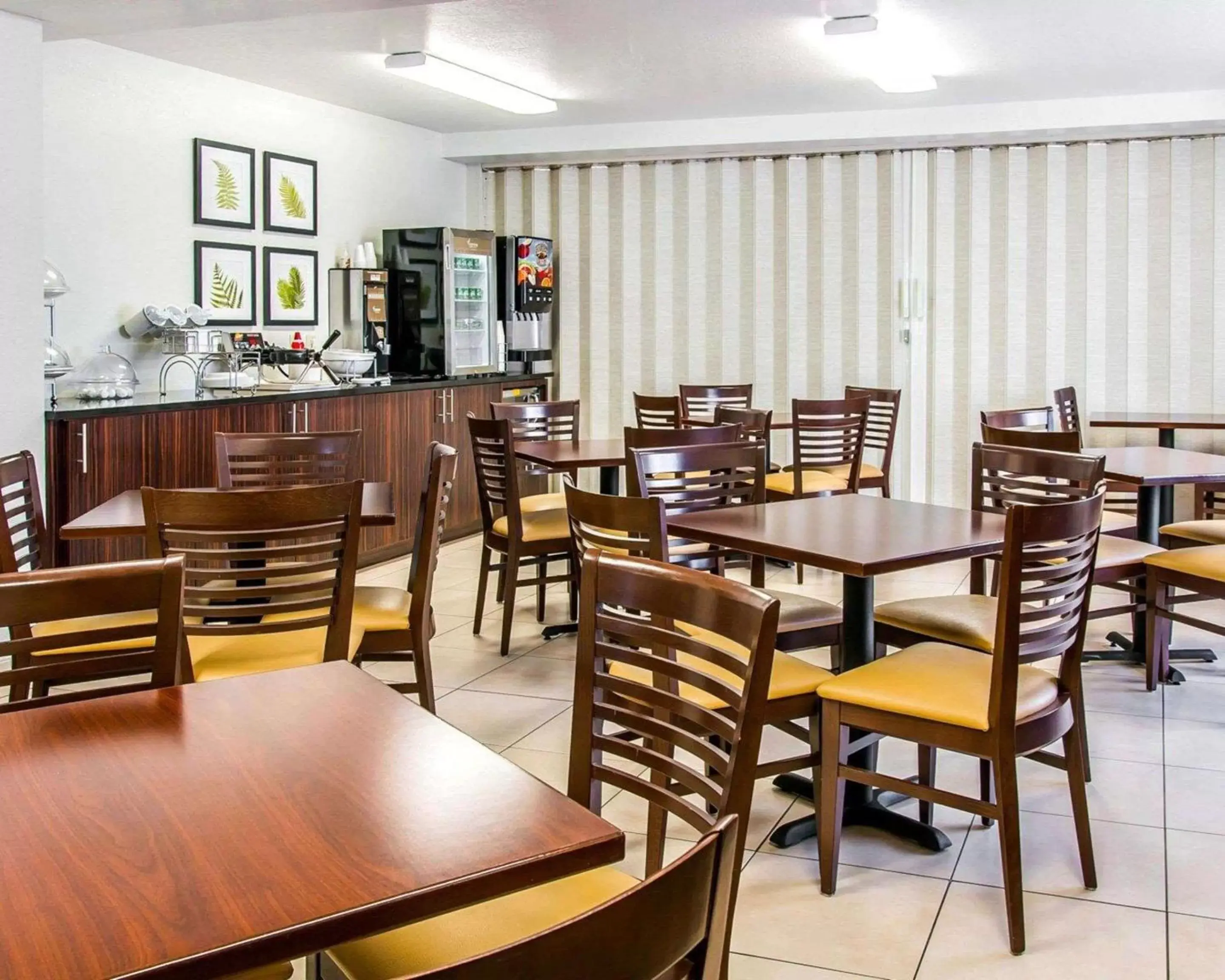 Restaurant/places to eat in Sleep Inn Restaurant/places to eat in Sleep Inn