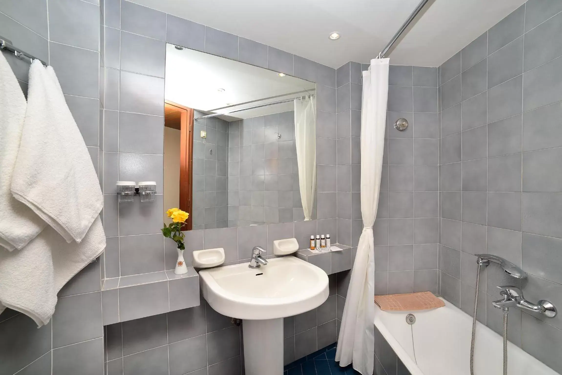 Photo of the whole room, Bathroom in Civitel Akali Hotel