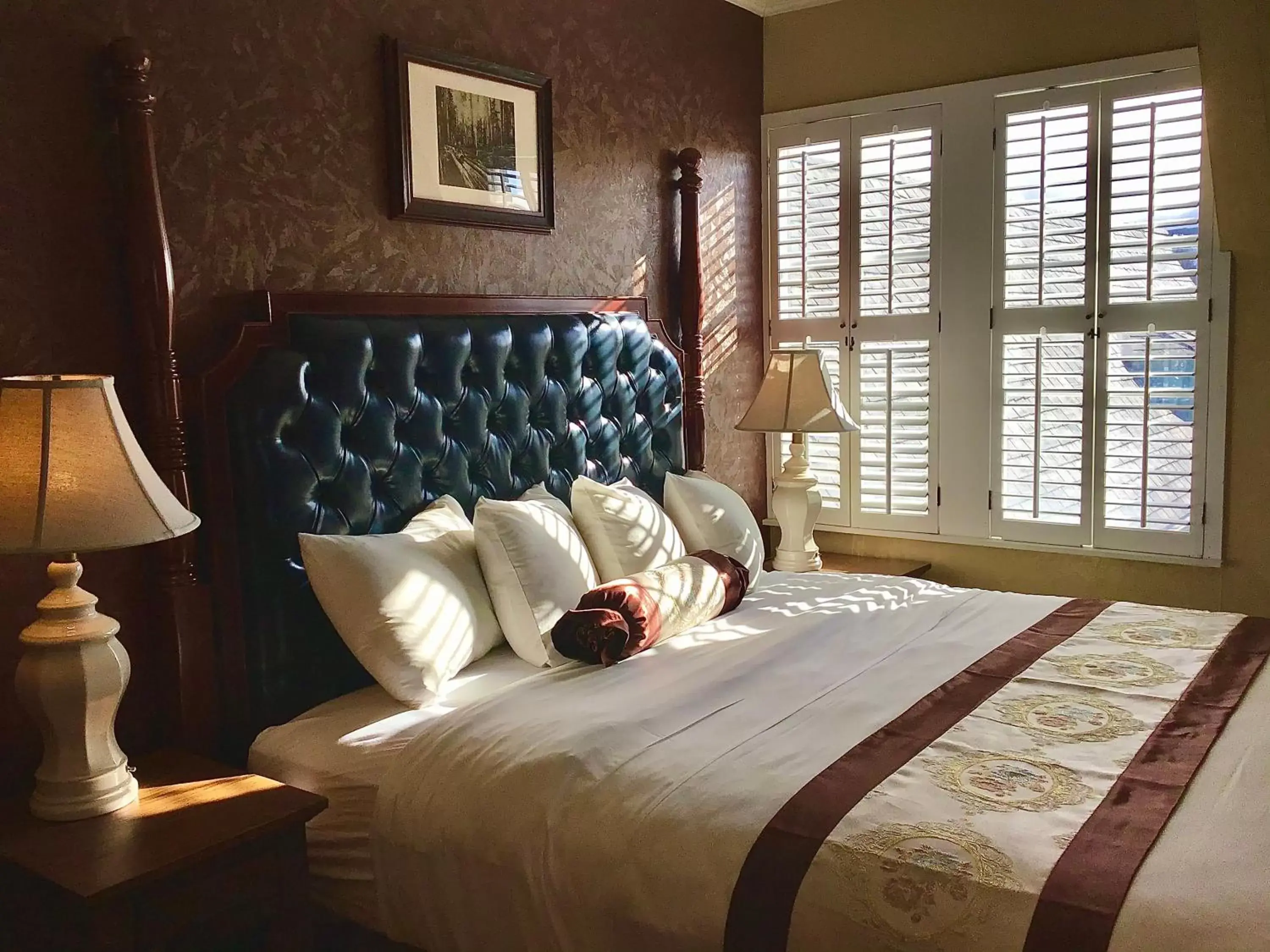 Bed in Eureka Inn, Trademark Collection by Wyndham