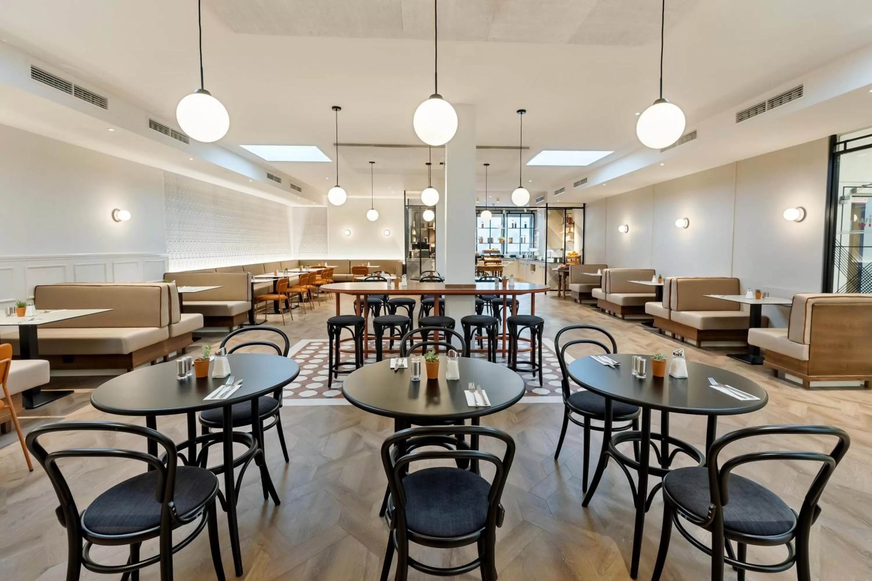 Restaurant/places to eat in Austria Trend Hotel Anatol Wien