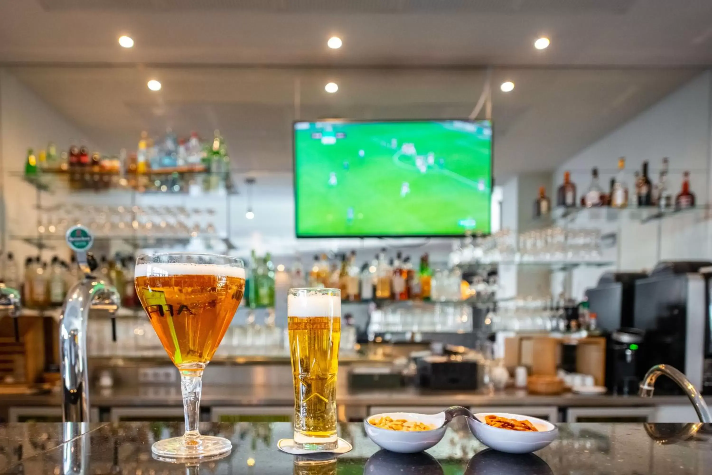 Lounge or bar in Best Western Plus Paris Velizy