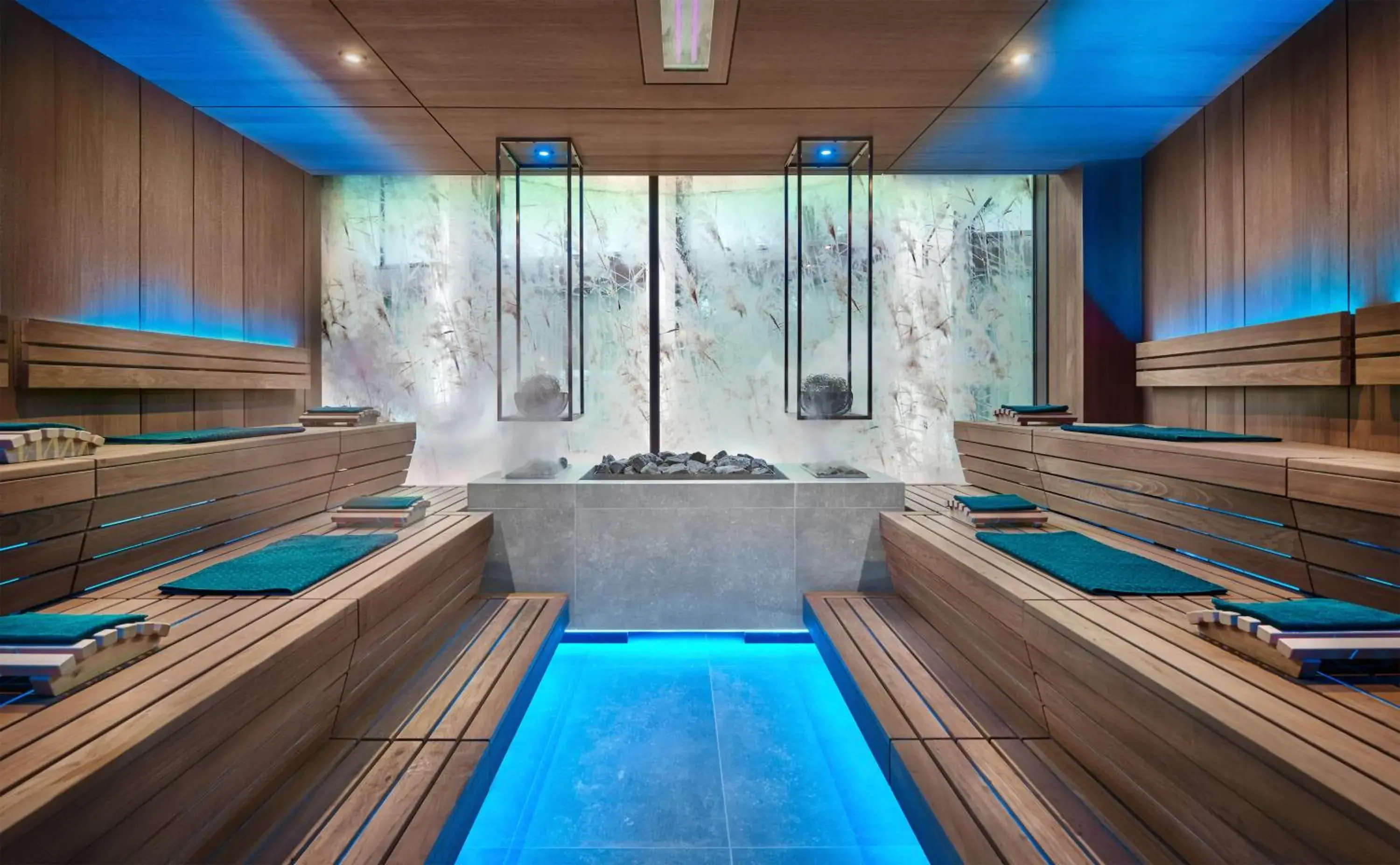 Sauna, Swimming Pool in Quellenhof Luxury Resort Lazise