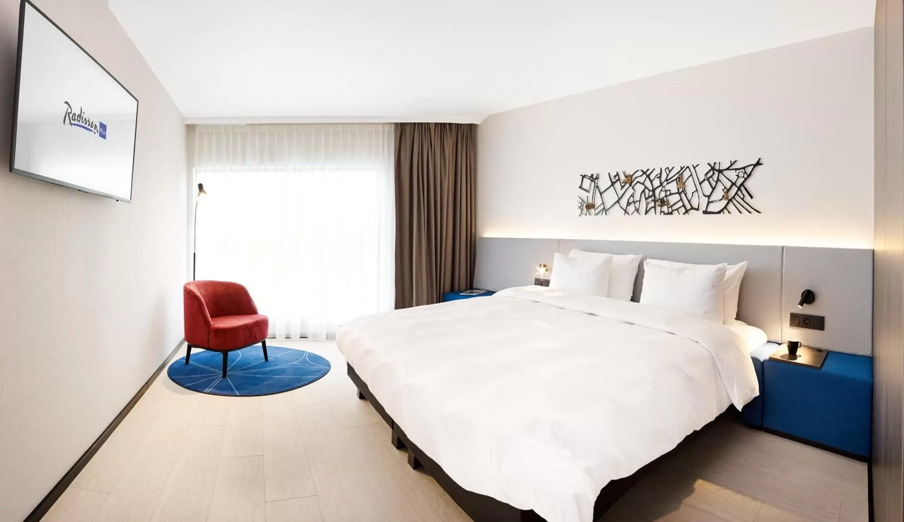 Bed in Radisson Blu Hotel, Bruges