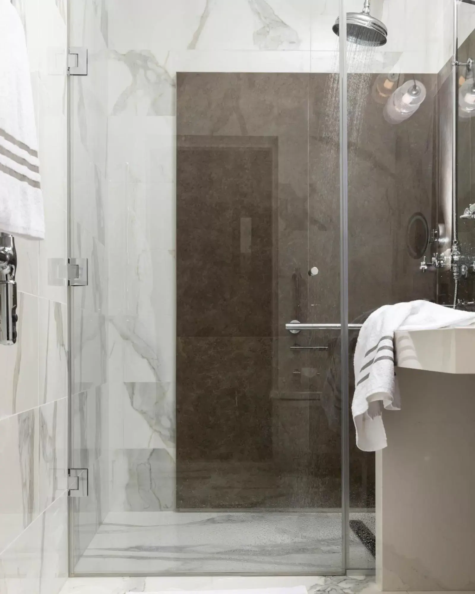 Shower, Bathroom in Hôtel Lancaster Paris Champs-Elysées