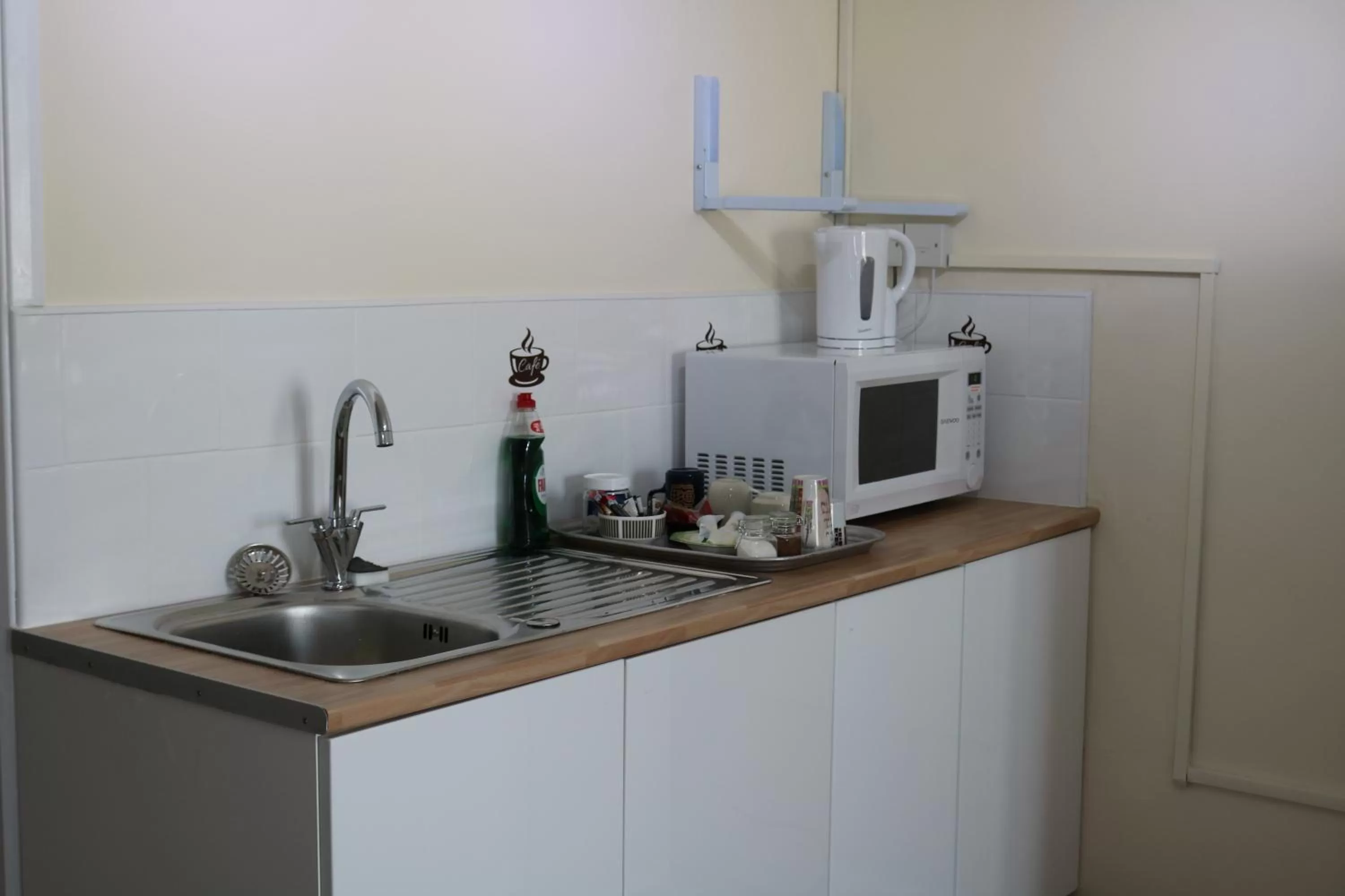 Kitchen or kitchenette in Littlestone Hotel