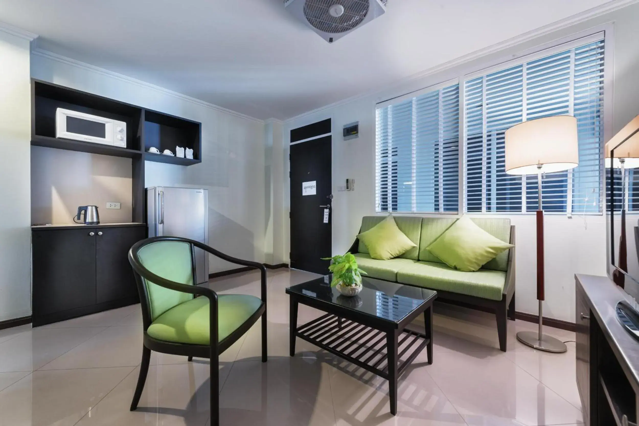 Deluxe Two-Bedroom Suite in Capital Mansion - SHA Certified Deluxe Two-Bedroom Suite in Capital Mansion - SHA Certified