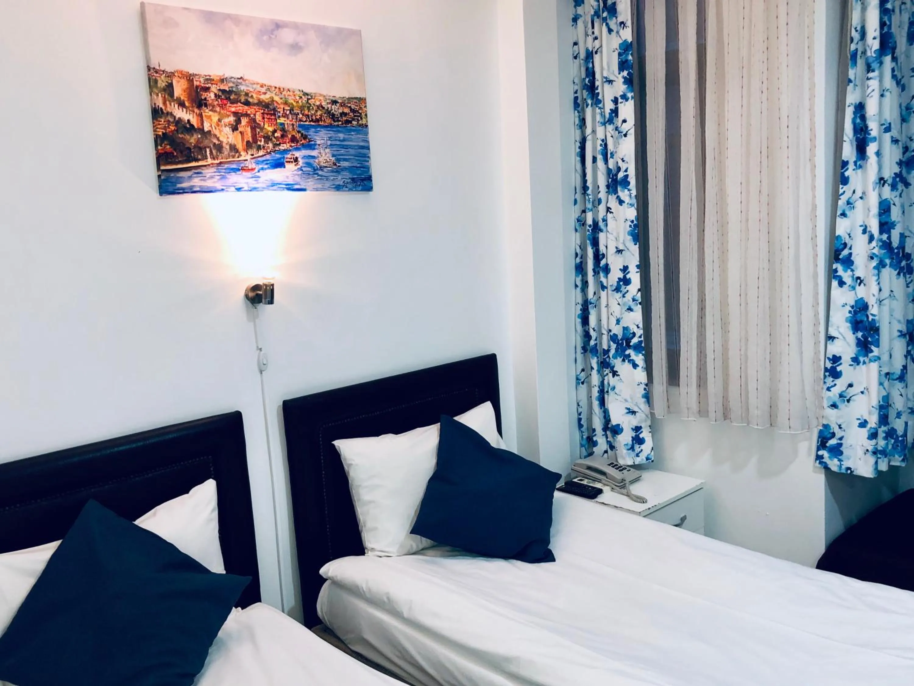 Bed in The House of Tulpan