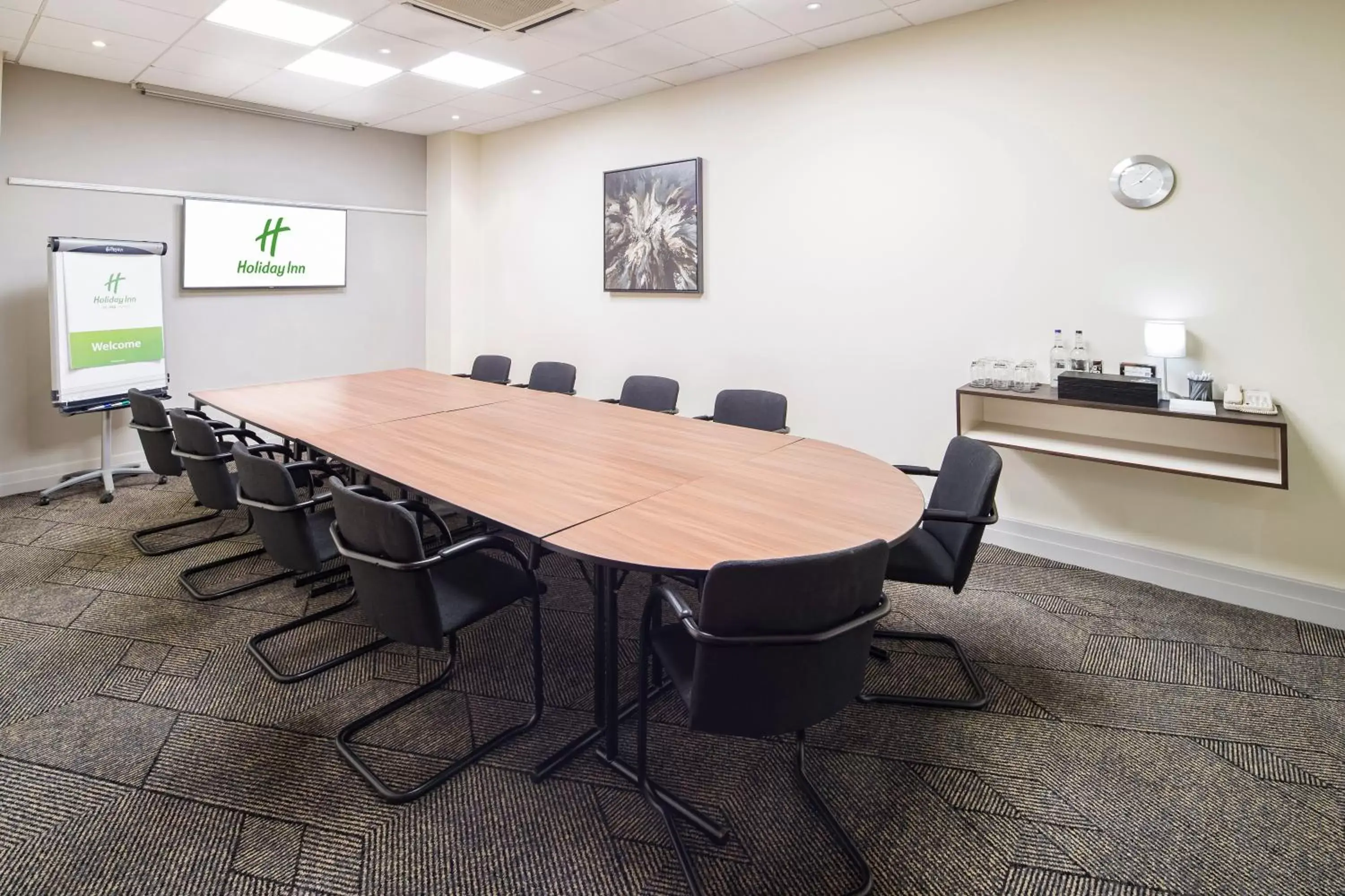 Meeting/conference room in Holiday Inn Peterborough West, an IHG Hotel