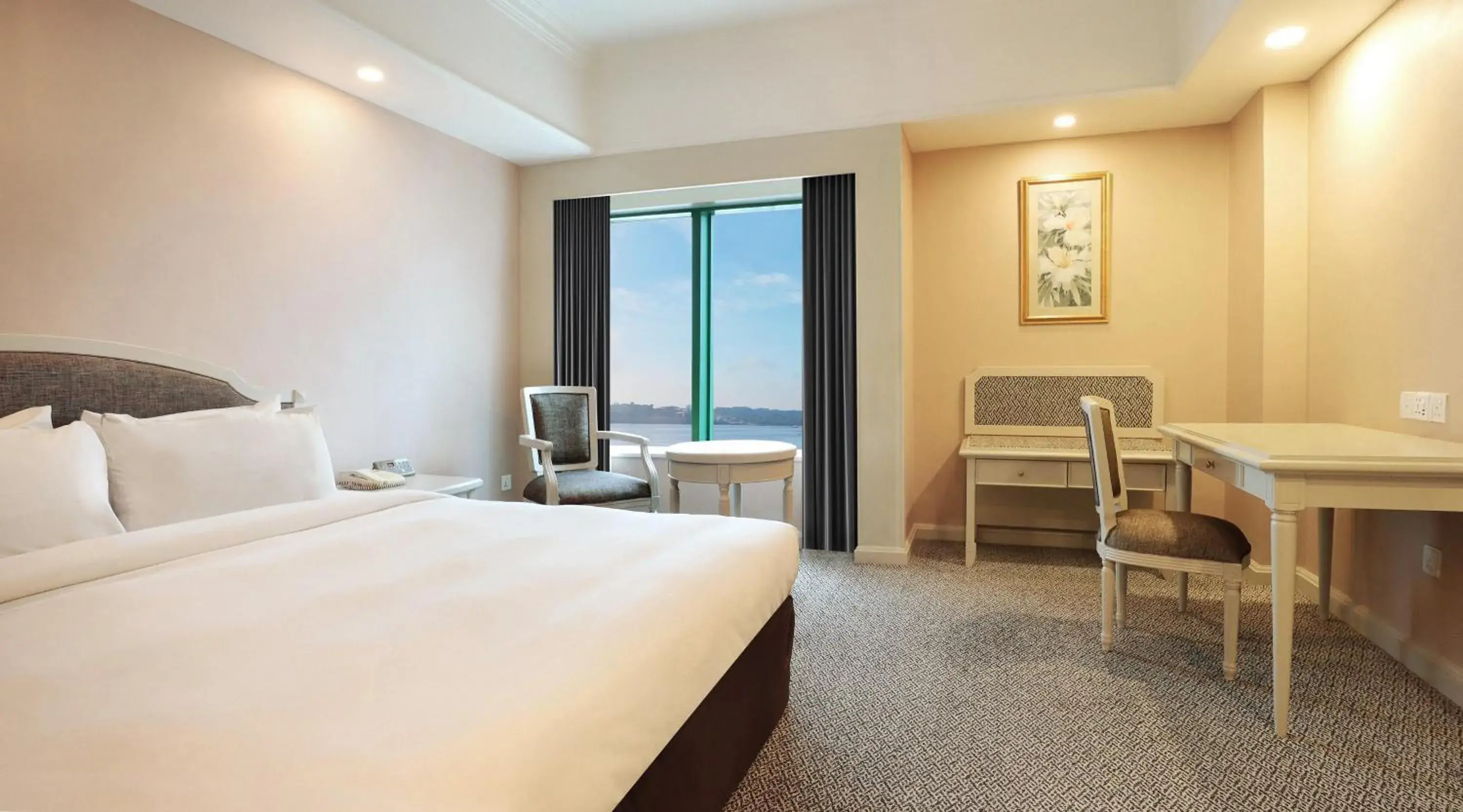 Bedroom in Berjaya Waterfront Hotel