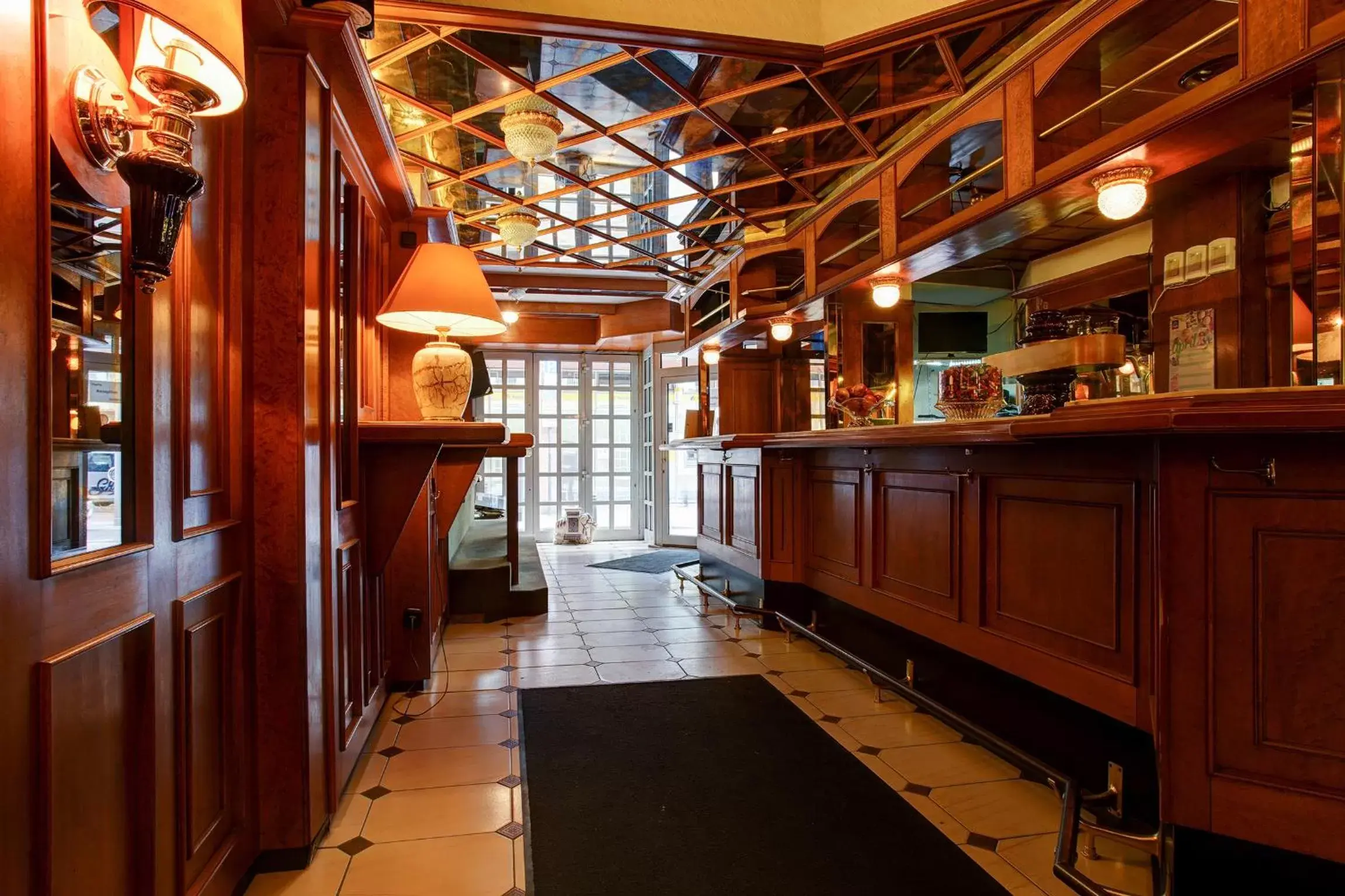 Lobby or reception in Centro Hotel Arde Köln City, Trademark Collection by Wyndham Lobby or reception in Centro Hotel Arde Köln City, Trademark Collection by Wyndham