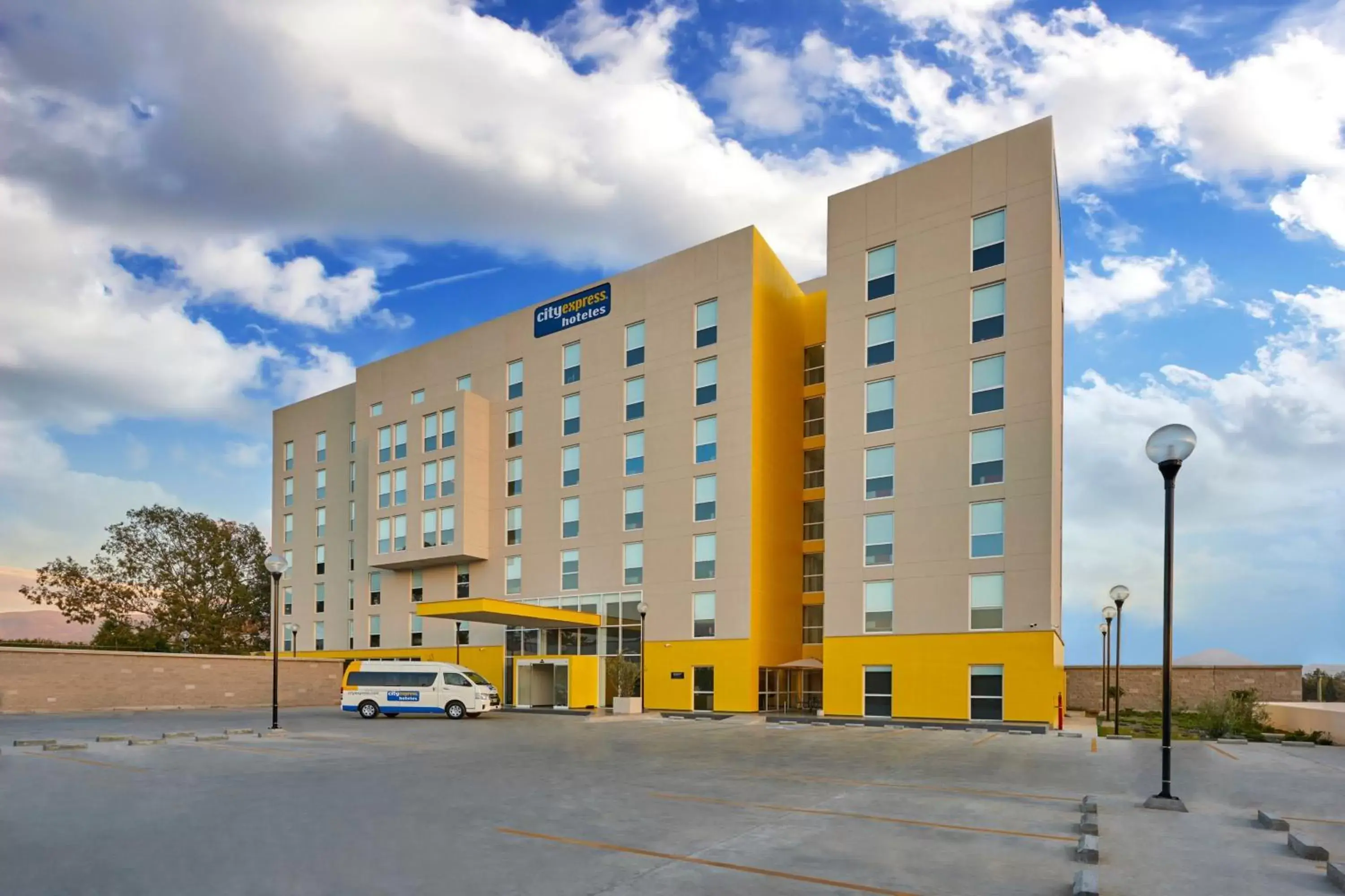 Property Building in City Express by Marriott Ensenada