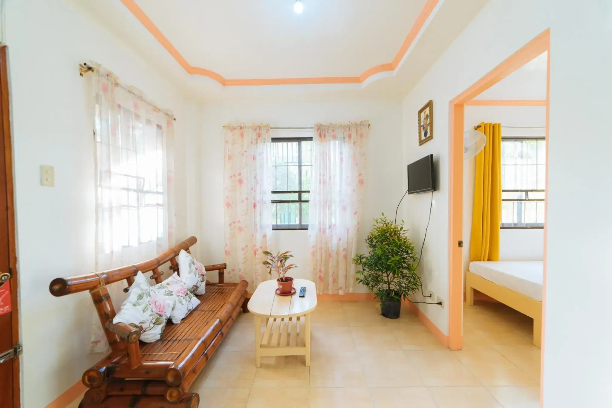 Living room in RedDoorz @ Q Abeto Street Mandurriao