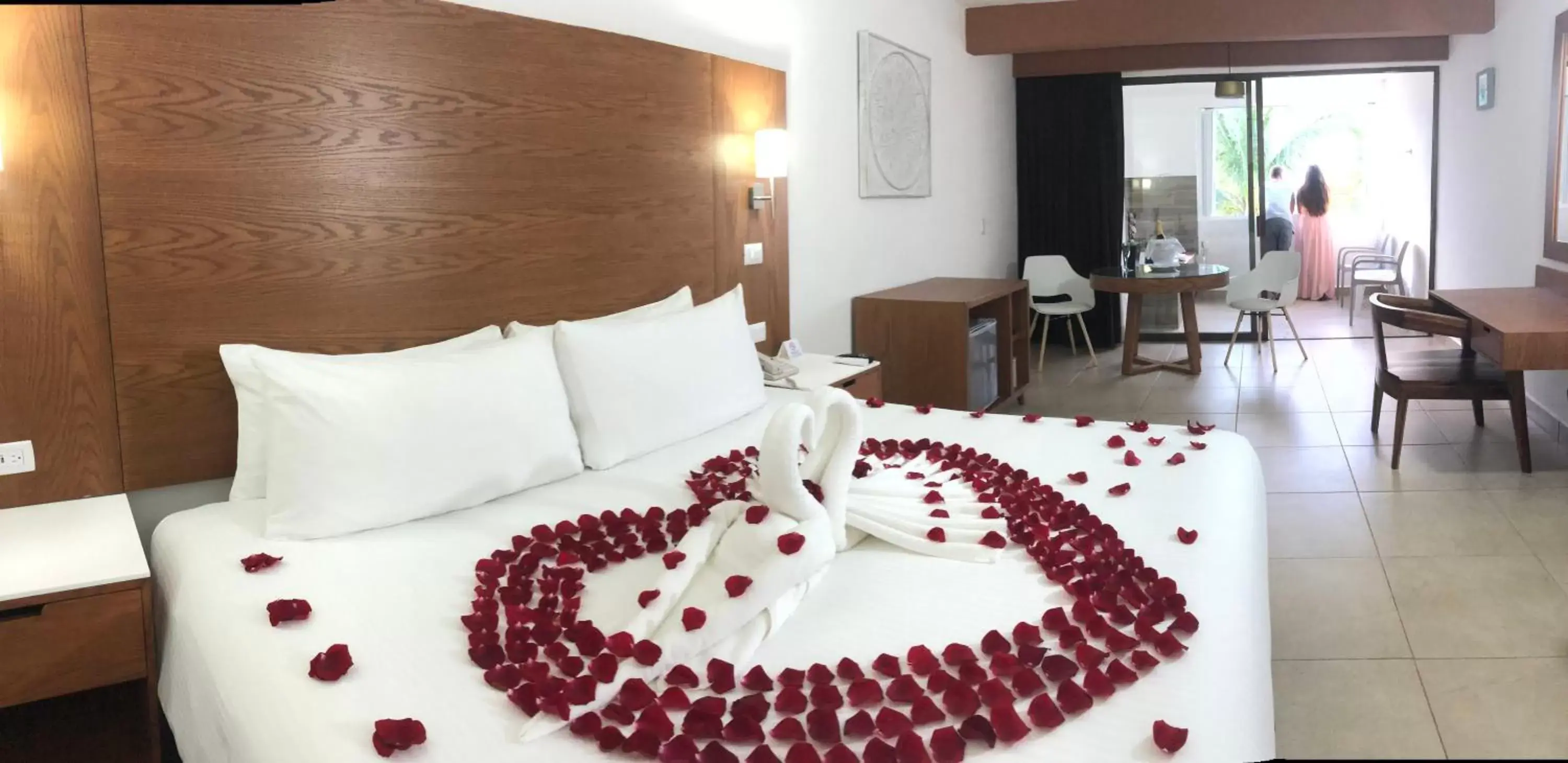 Bedroom in Cozumel Hotel & Resort Trademark Collection by Wyndham