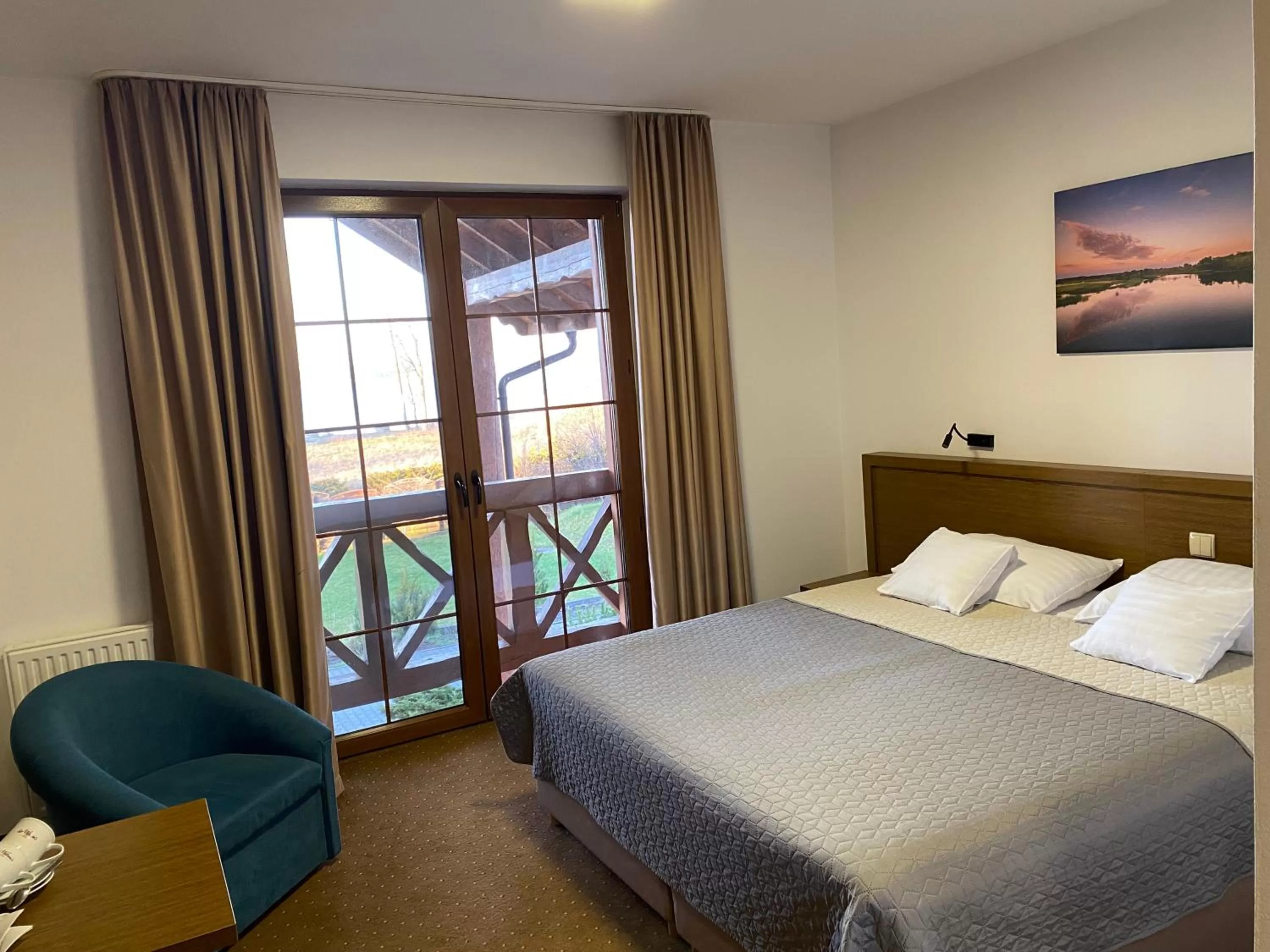 Bed in HOTEL CICHA WODA NIEPORĘT