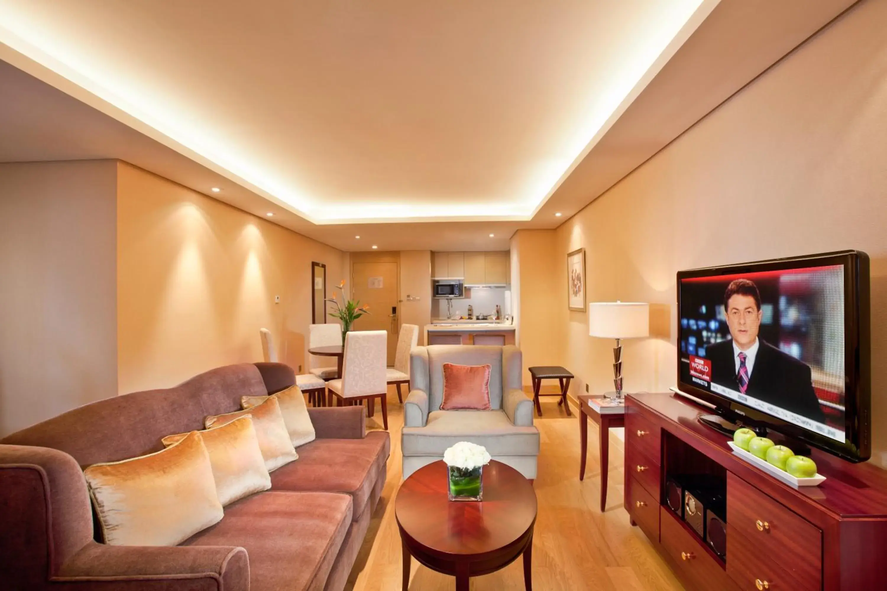 Living room, Seating Area in Regal Plaza Hotel & Residence