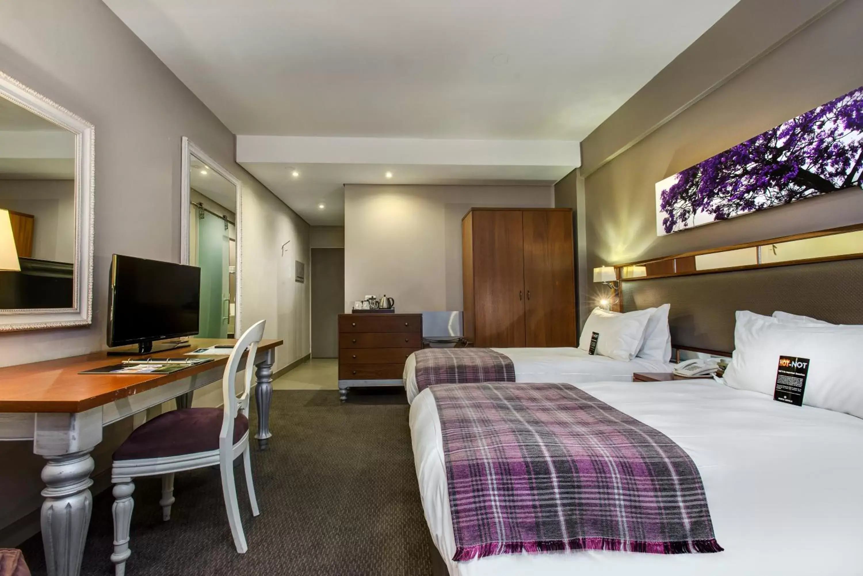 Bed in ANEW Hotel Hatfield Pretoria