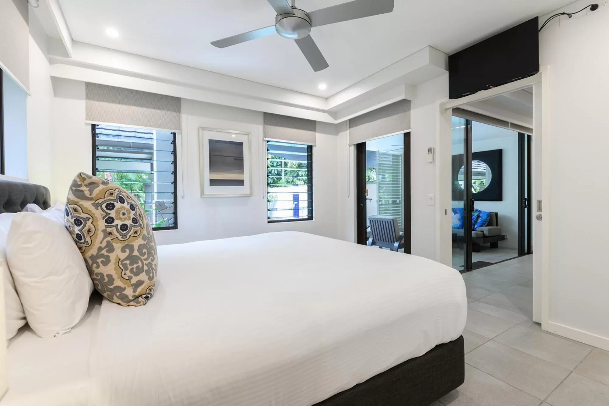 Bed in Port Douglas Private Apartments in Temple