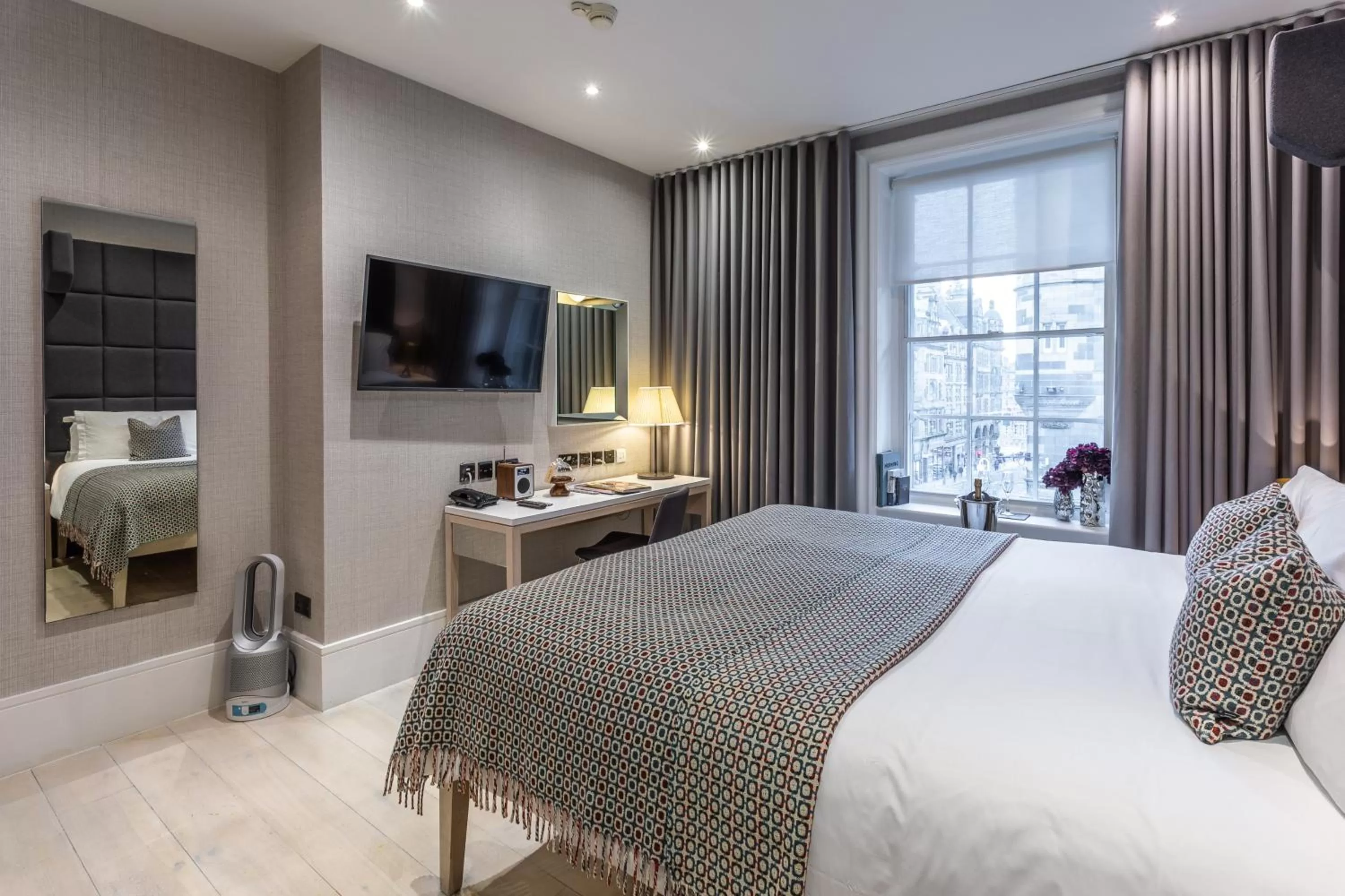 TV and multimedia, Bed in The Inn on the Mile