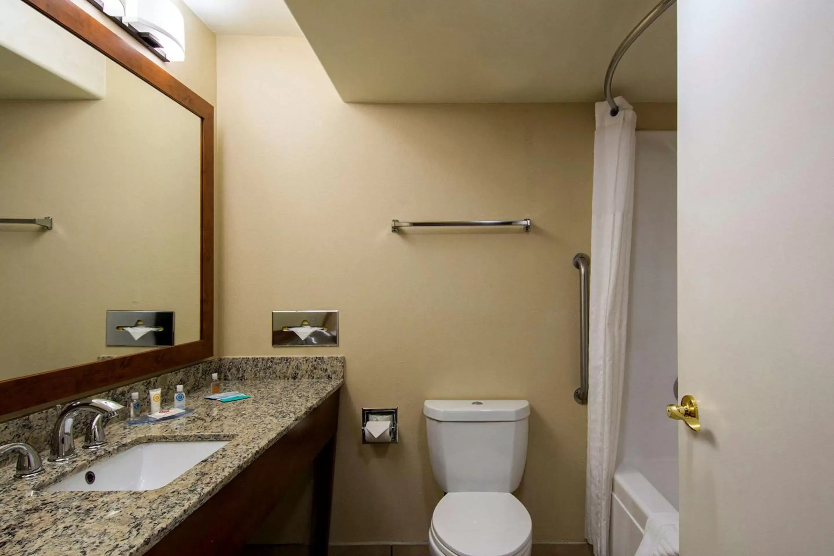 Photo of the whole room, Bathroom in Comfort Inn Santa Fe