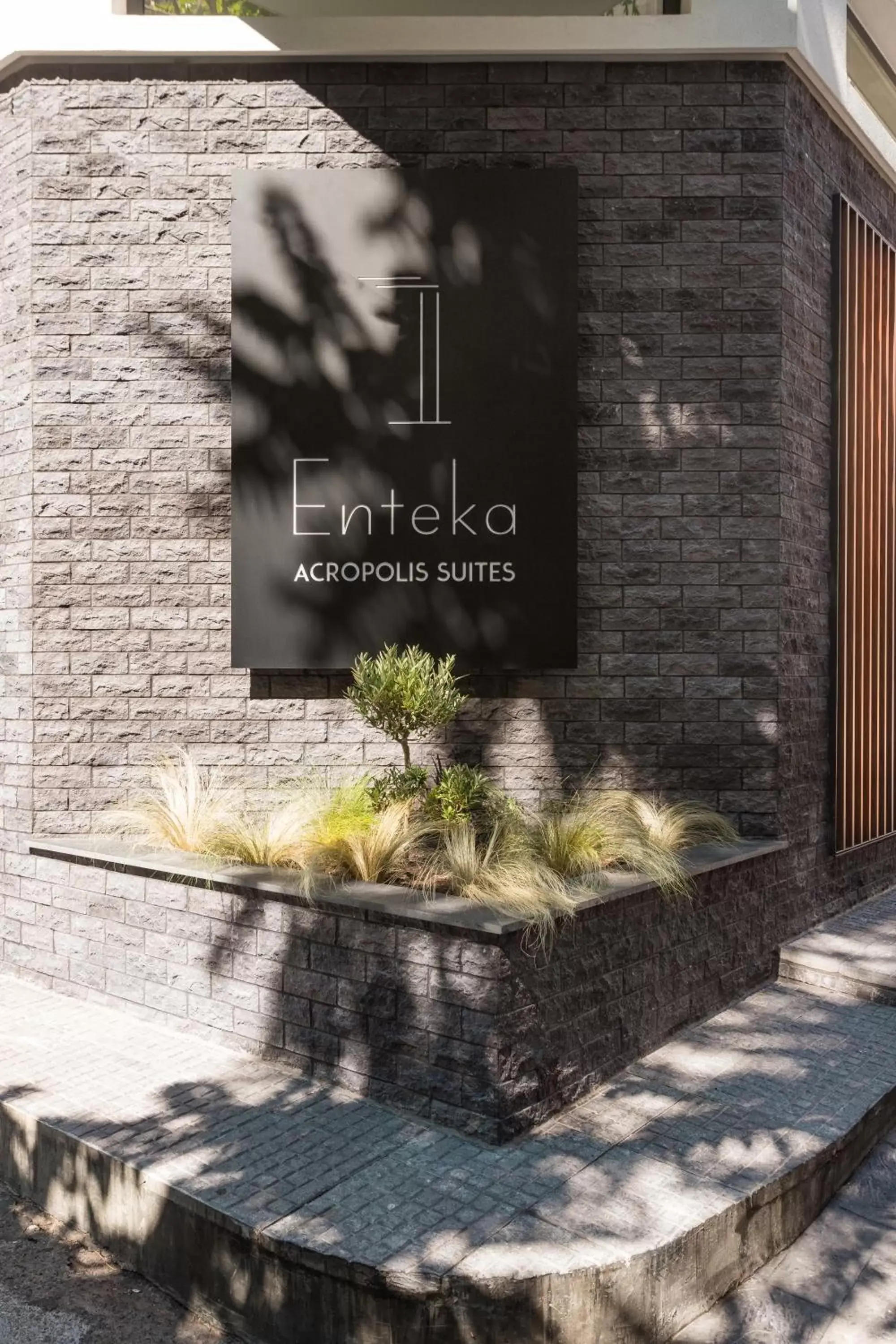Logo/Certificate/Sign in 11 Enteka Acropolis Suites