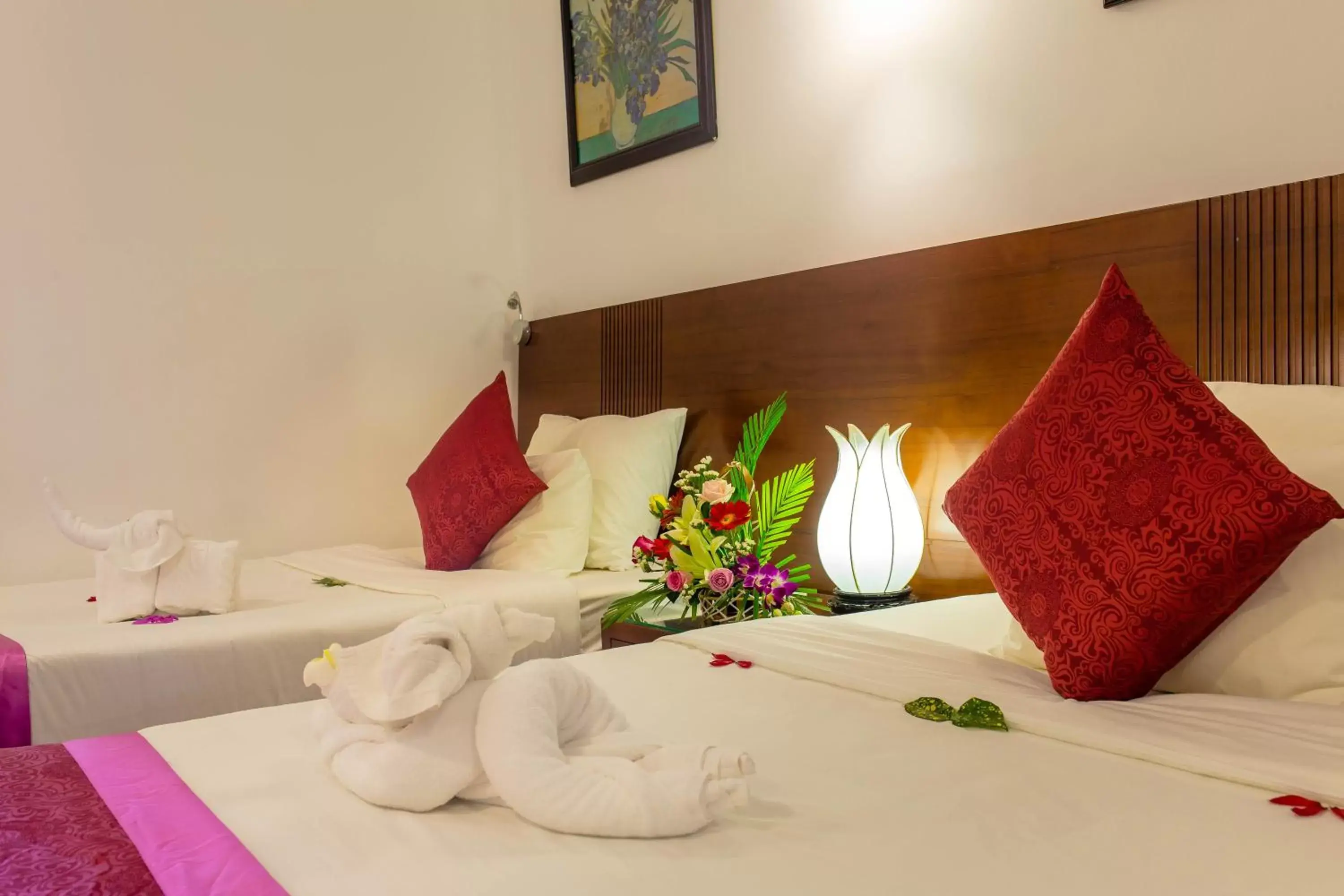 Decorative detail, Bed in Vinh Hung Riverside Resort & Spa