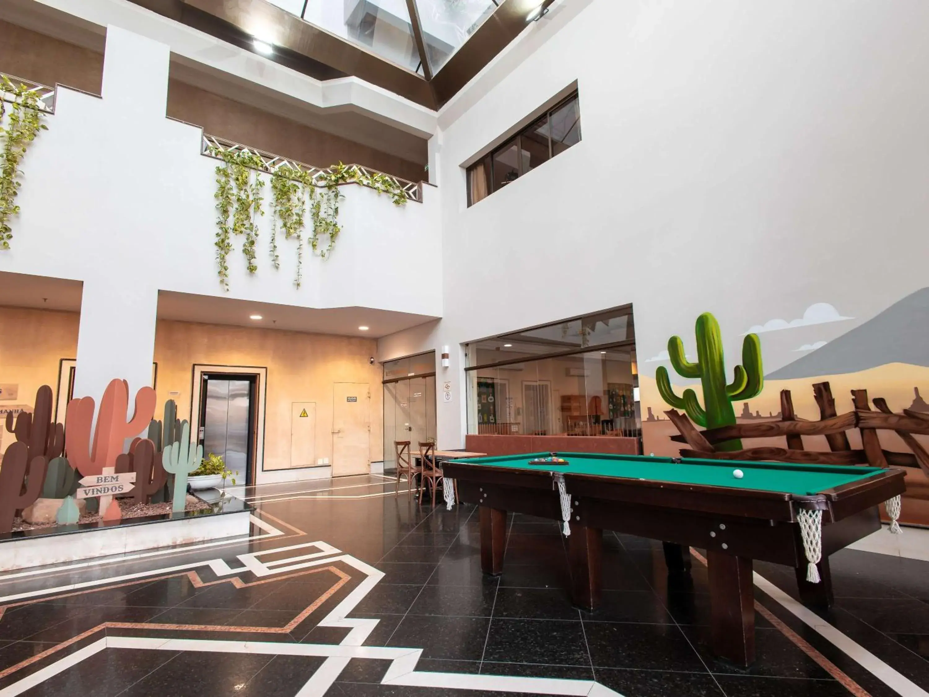 Business facilities, Billiards in Hotel Portal D'Oeste