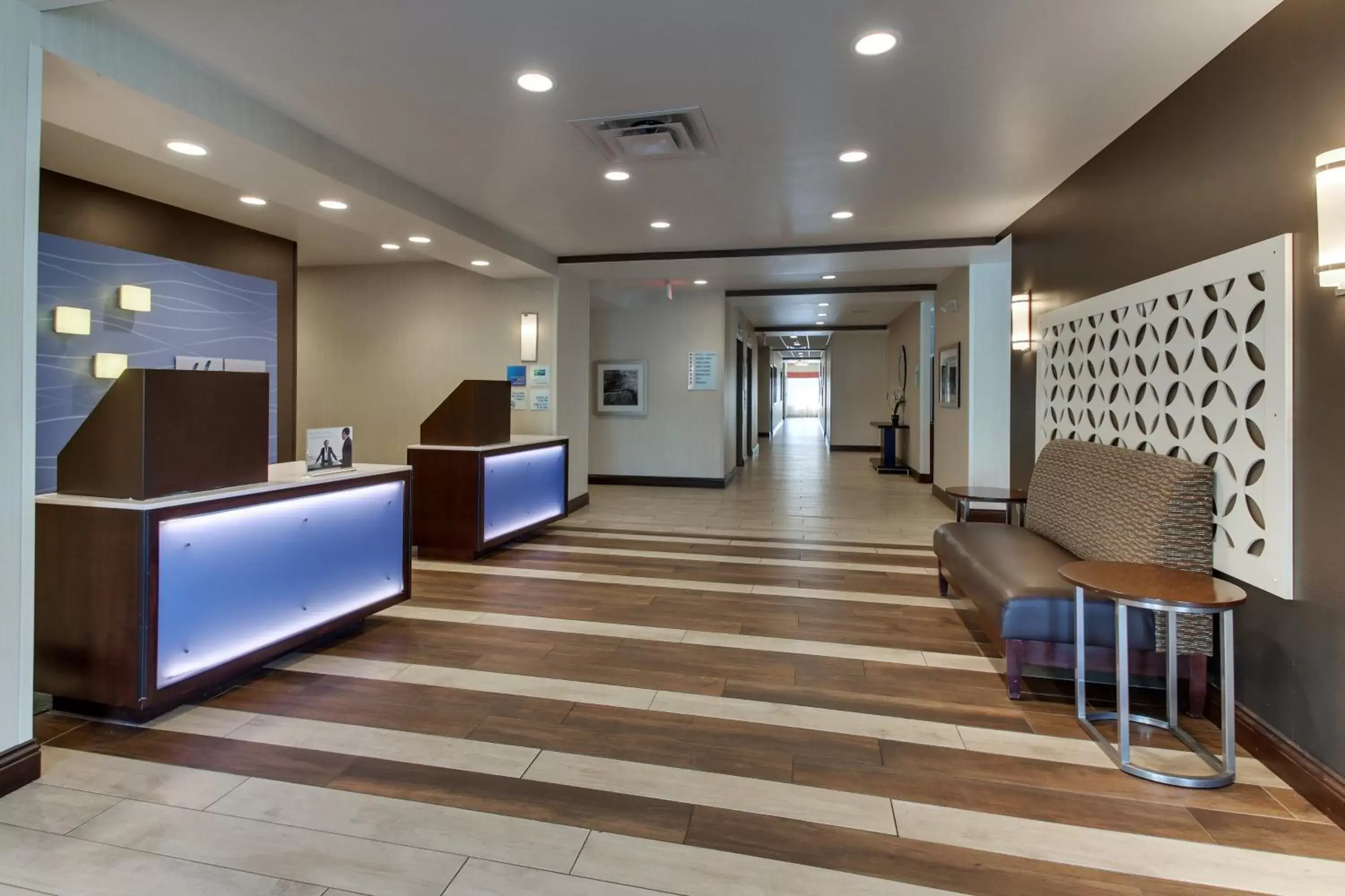 Lobby or reception, Lobby/Reception in Holiday Inn Express & Suites Cheektowaga North East, an IHG Hotel