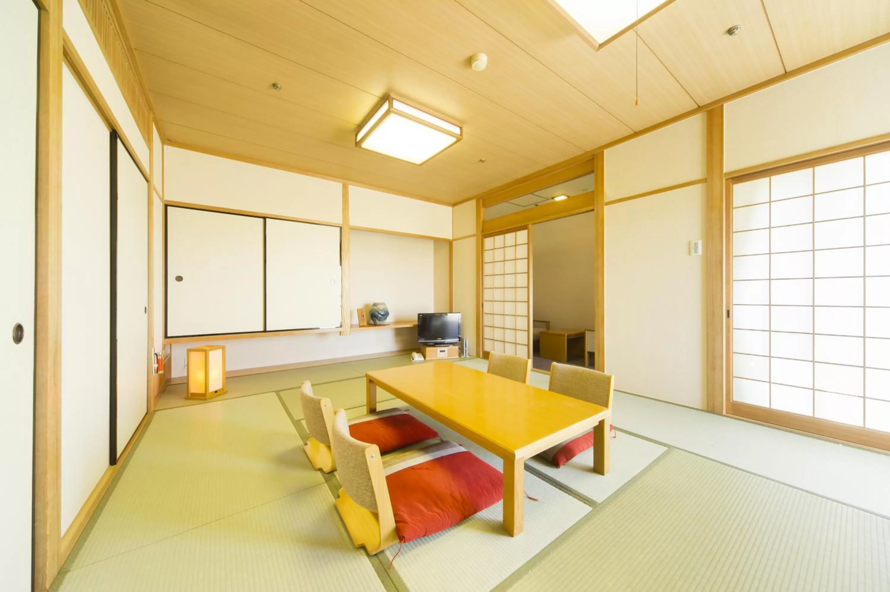 Japanese-Style Deluxe Room - single occupancy - Non-Smoking in Hotel Hiroshima Sunplaza