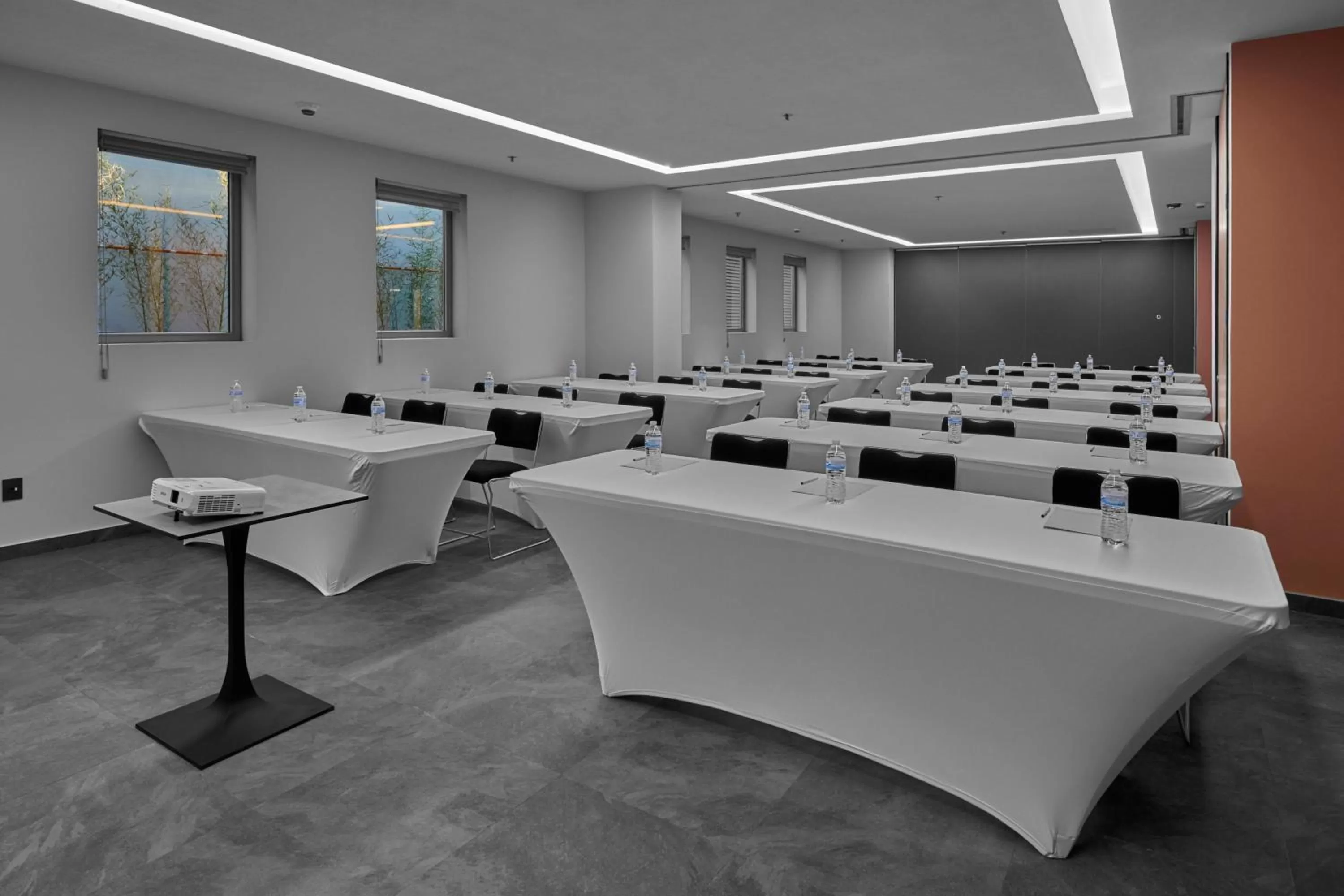 Meeting/conference room in City Express Plus by Marriott Guadalajara Providencia