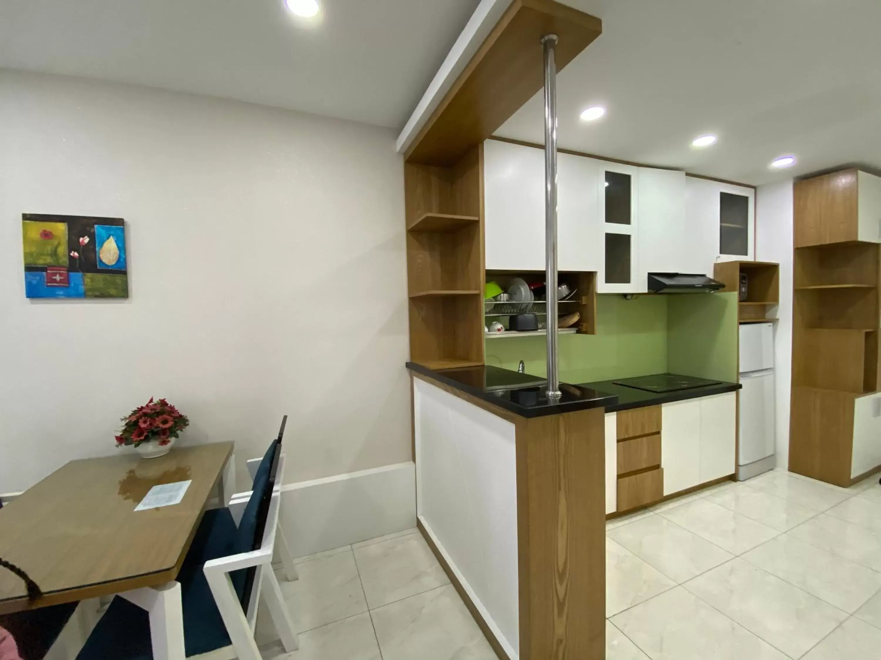 Kitchen or kitchenette, Kitchen/Kitchenette in Gold Ocean Apartment