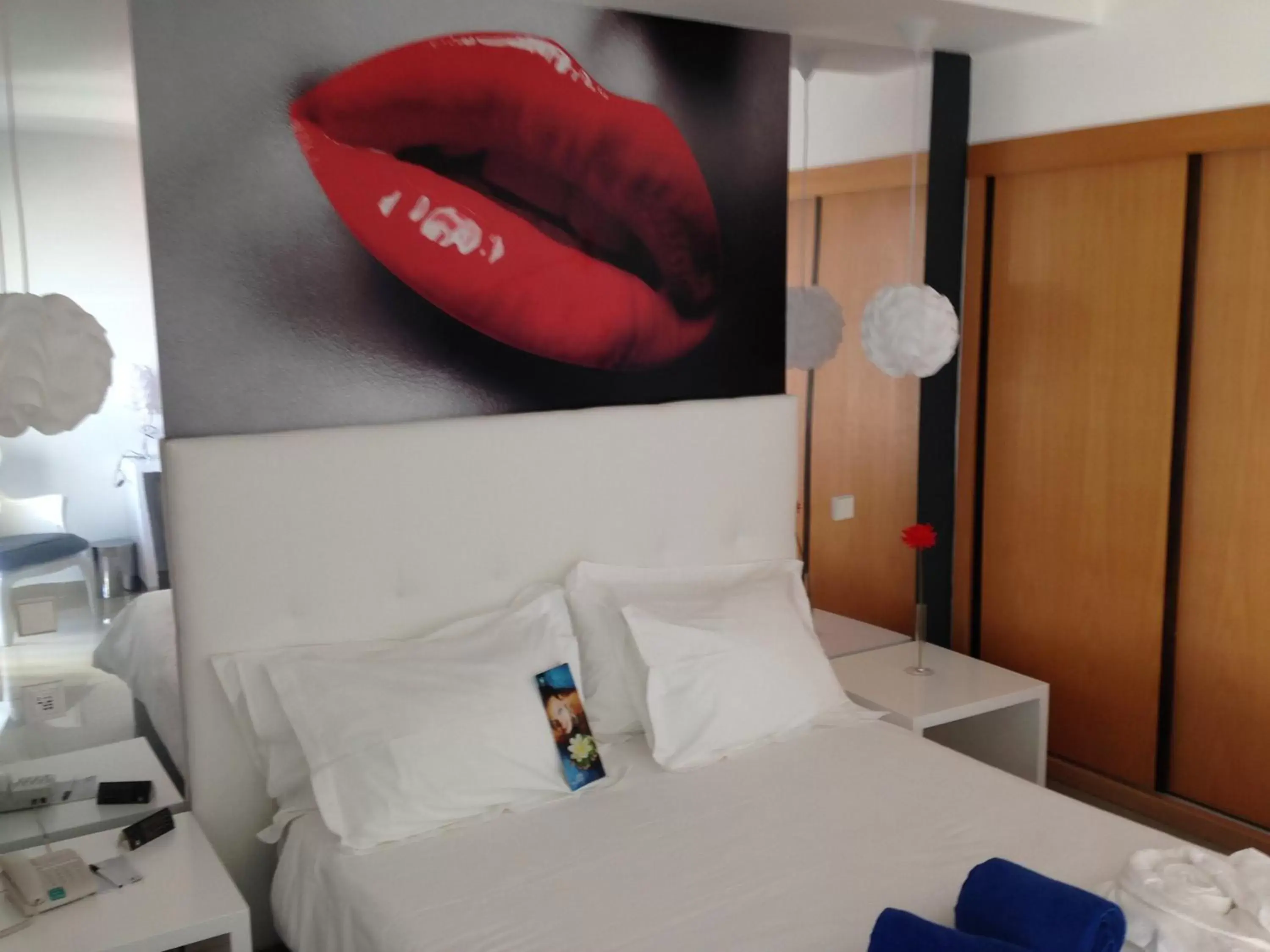 Bed in Rocamar Exclusive Hotel & Spa - Adults Only