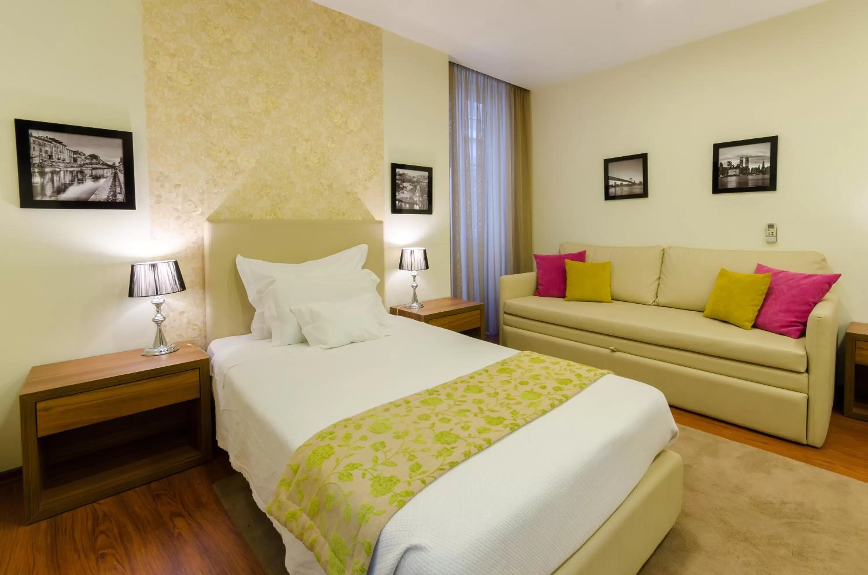 Quadruple Room in Hotel Borges Chiado