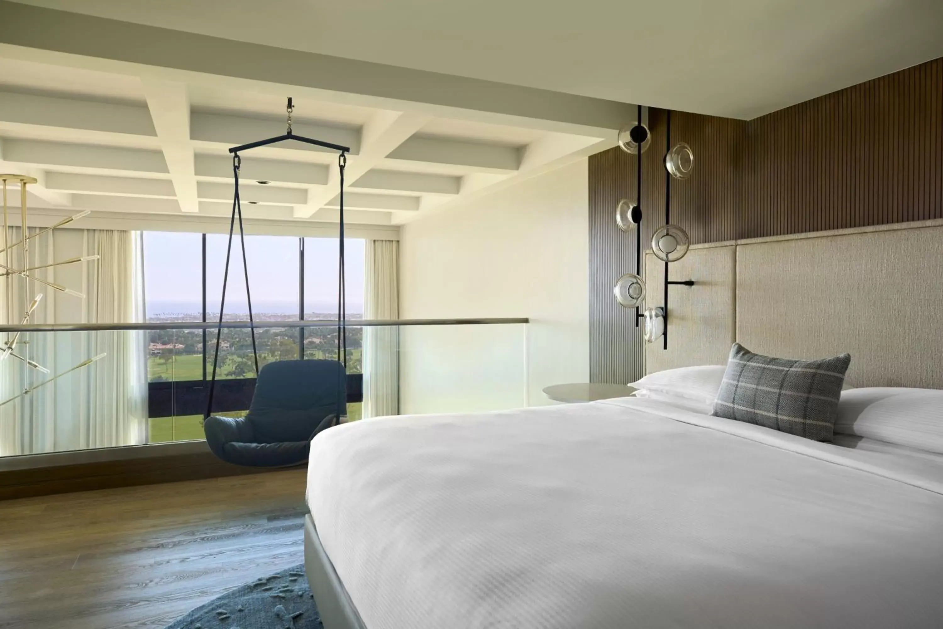 Bedroom, Bed in VEA Newport Beach, a Marriott Resort & Spa