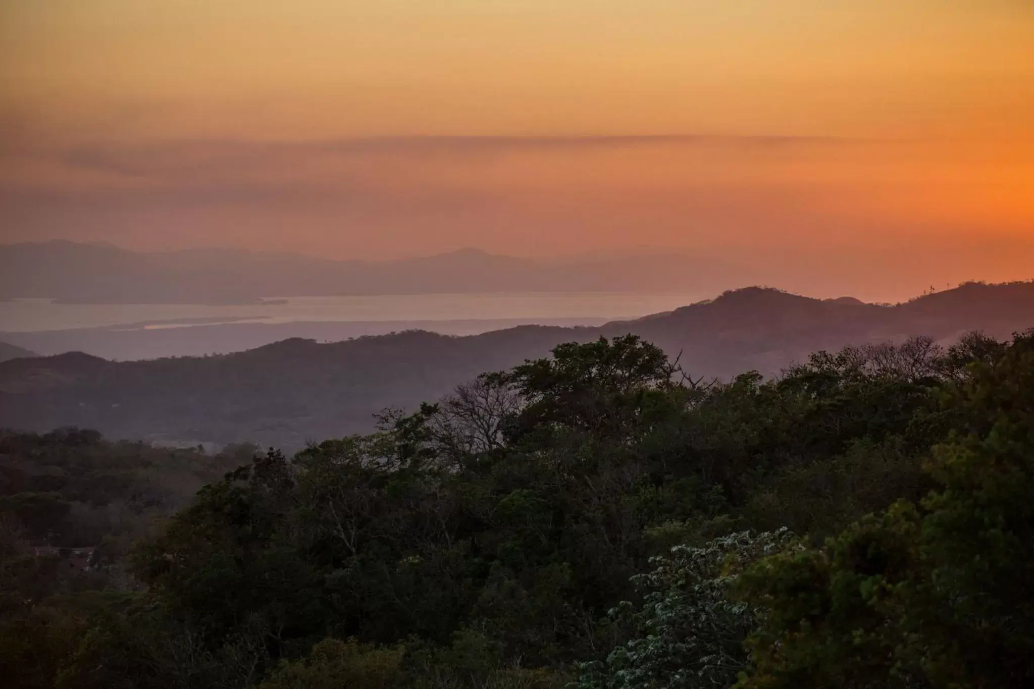 Breakfast, Sunrise/Sunset in Vida Mountain Resort & Spa