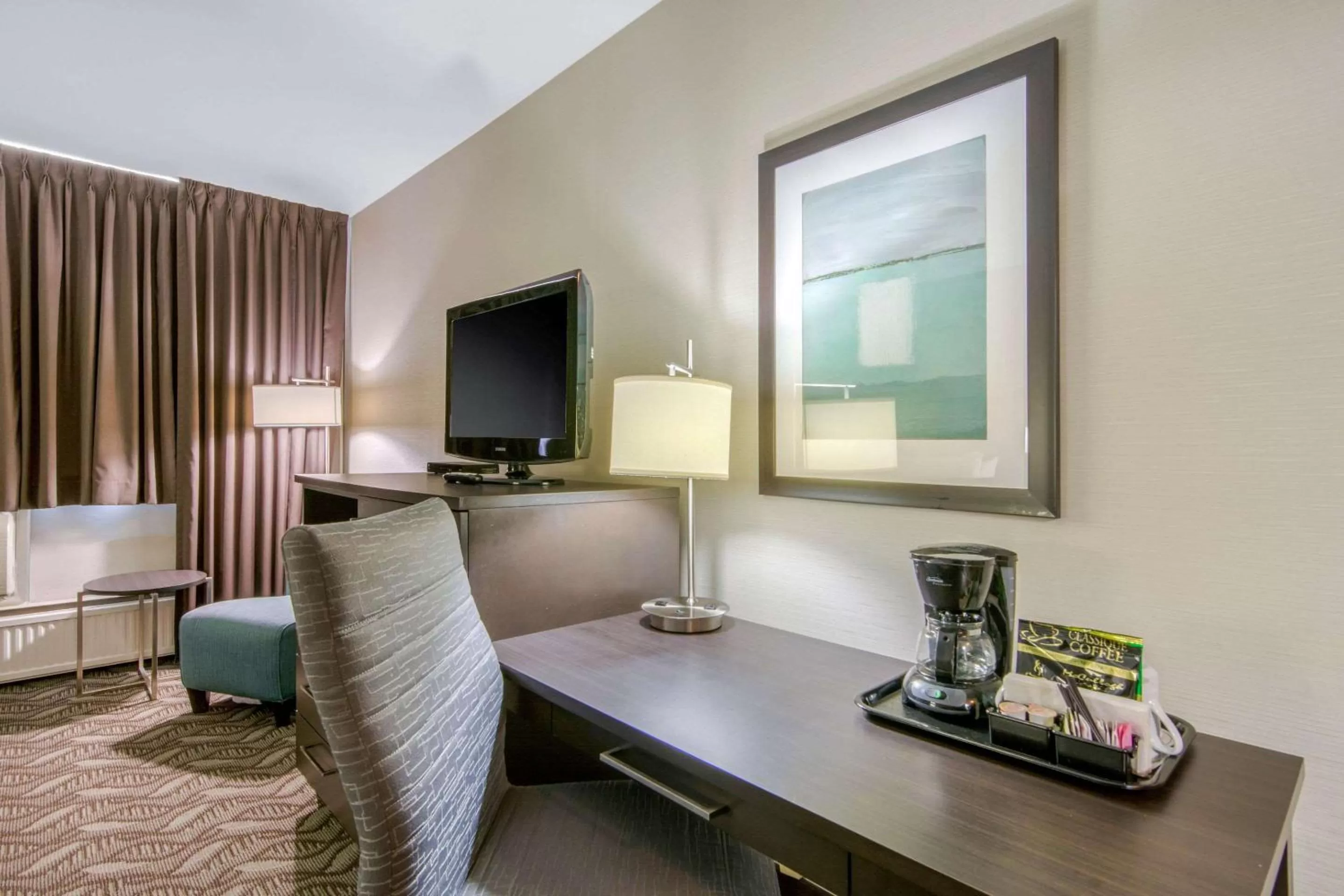 Photo of the whole room in Clarion Hotel