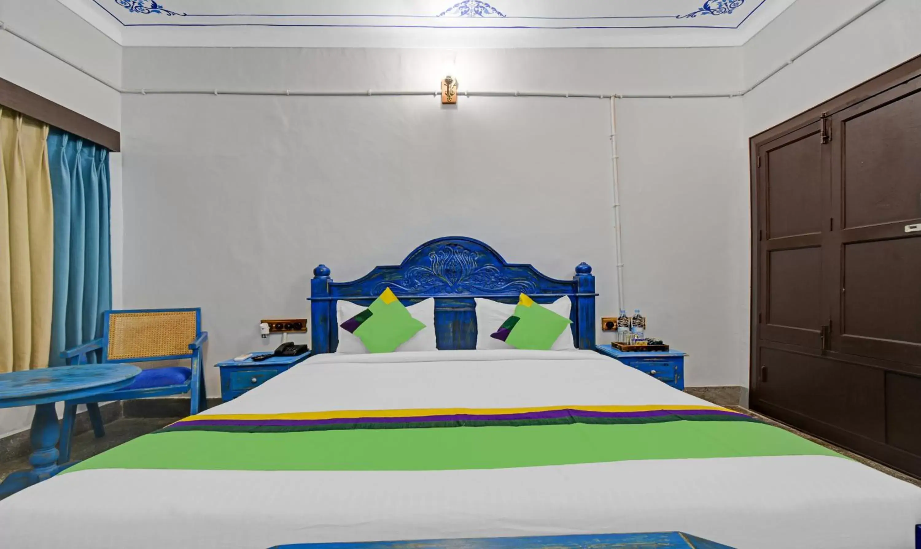 Bed in Treebo The Regal House, Near Fateh Sagar Lake Bed in Treebo The Regal House, Near Fateh Sagar Lake