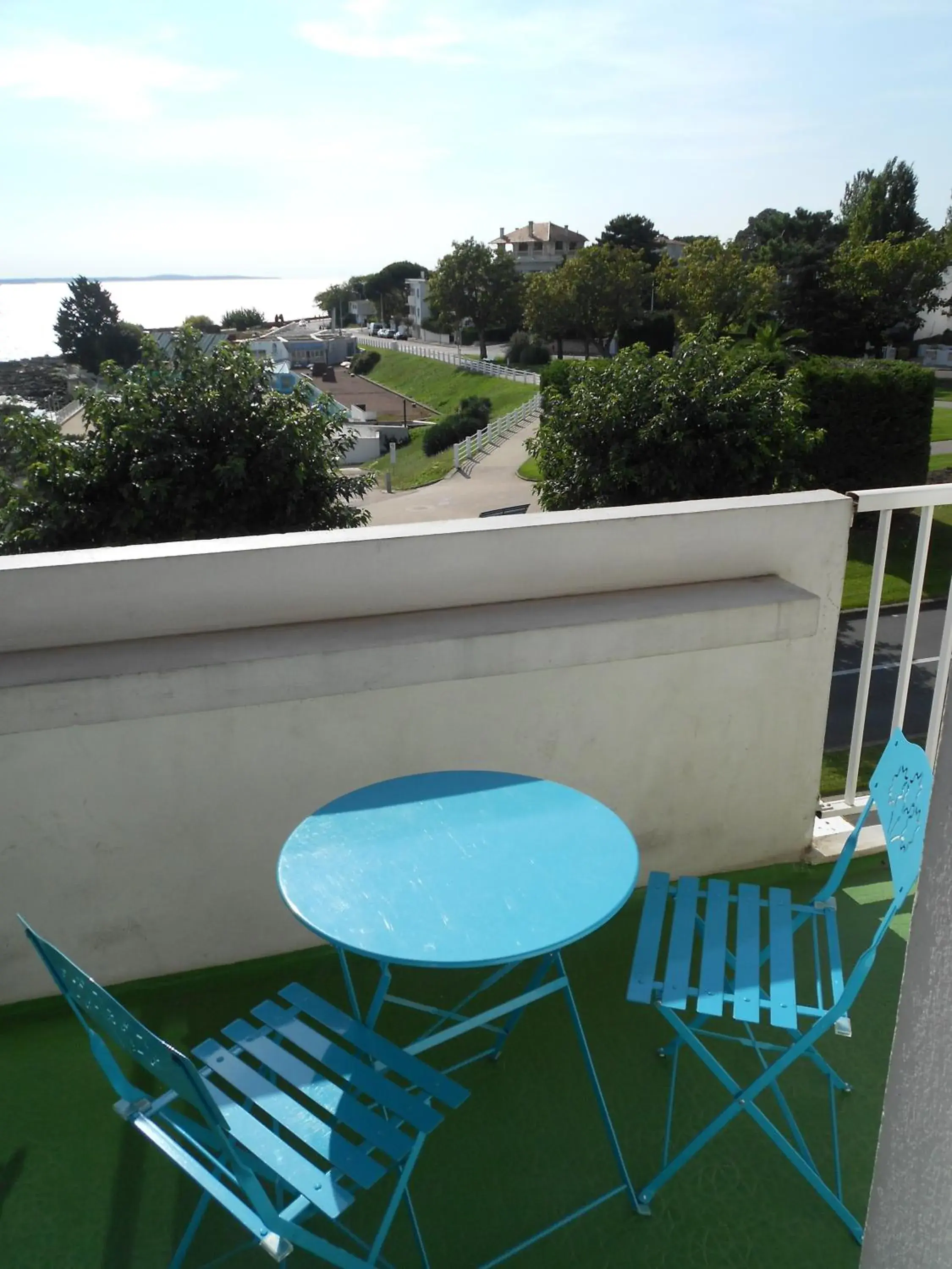 View (from property/room), Balcony/Terrace in Hôtel Beau Rivage