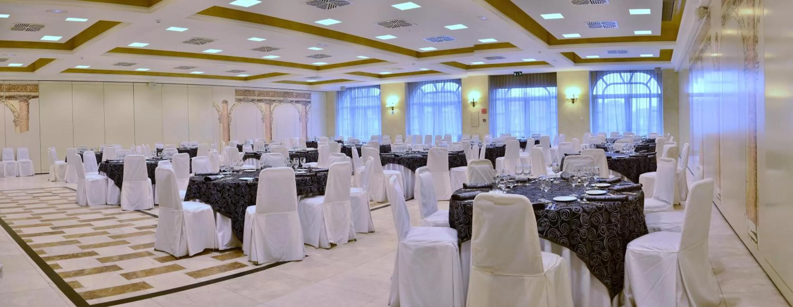 Banquet/Function facilities in Beatriz Toledo Auditorium & Spa