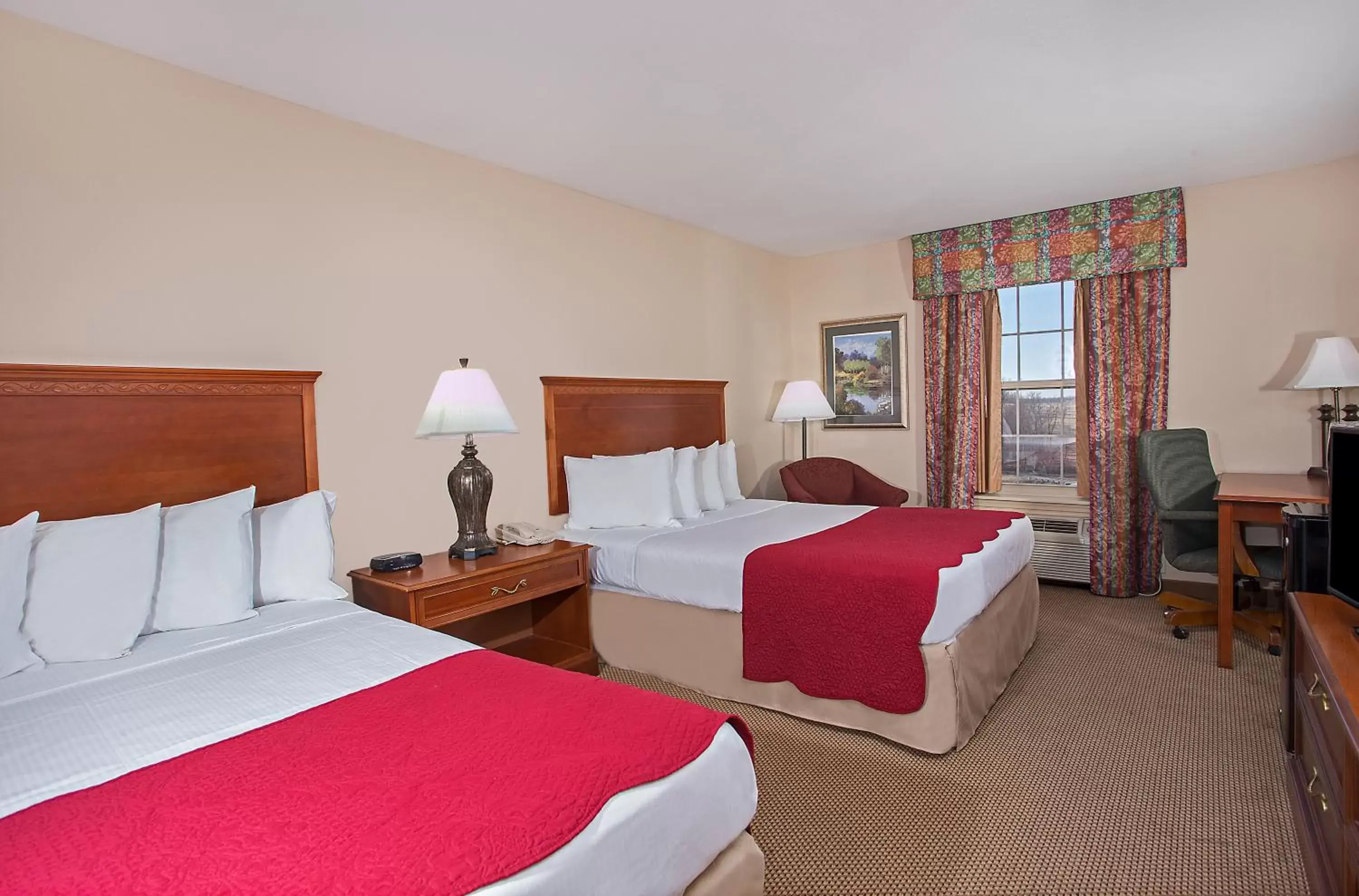 Photo of the whole room, Bed in Ramada by Wyndham Sparta/At Speedway