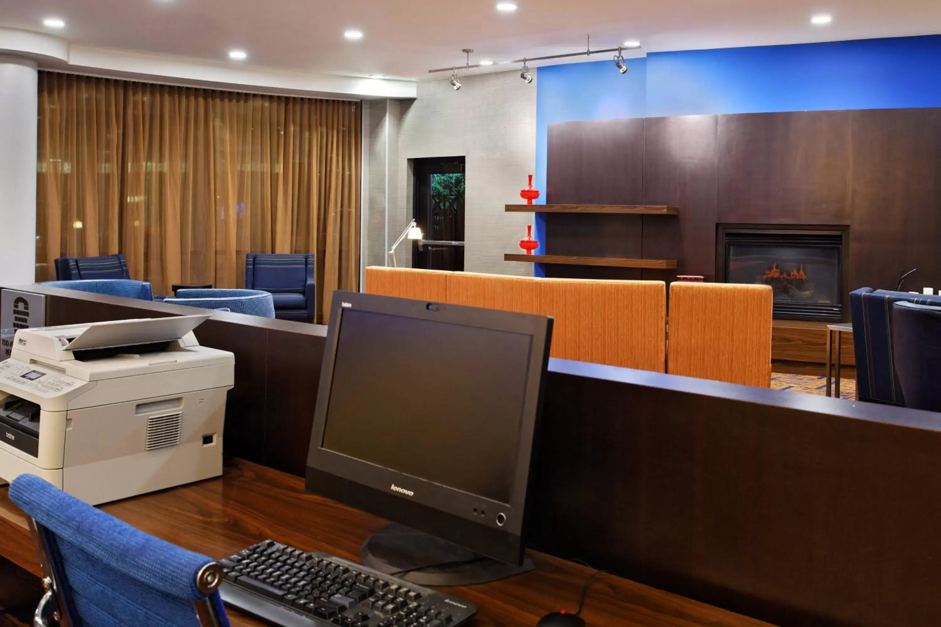 Business facilities in Courtyard by Marriott Knoxville Airport Alcoa