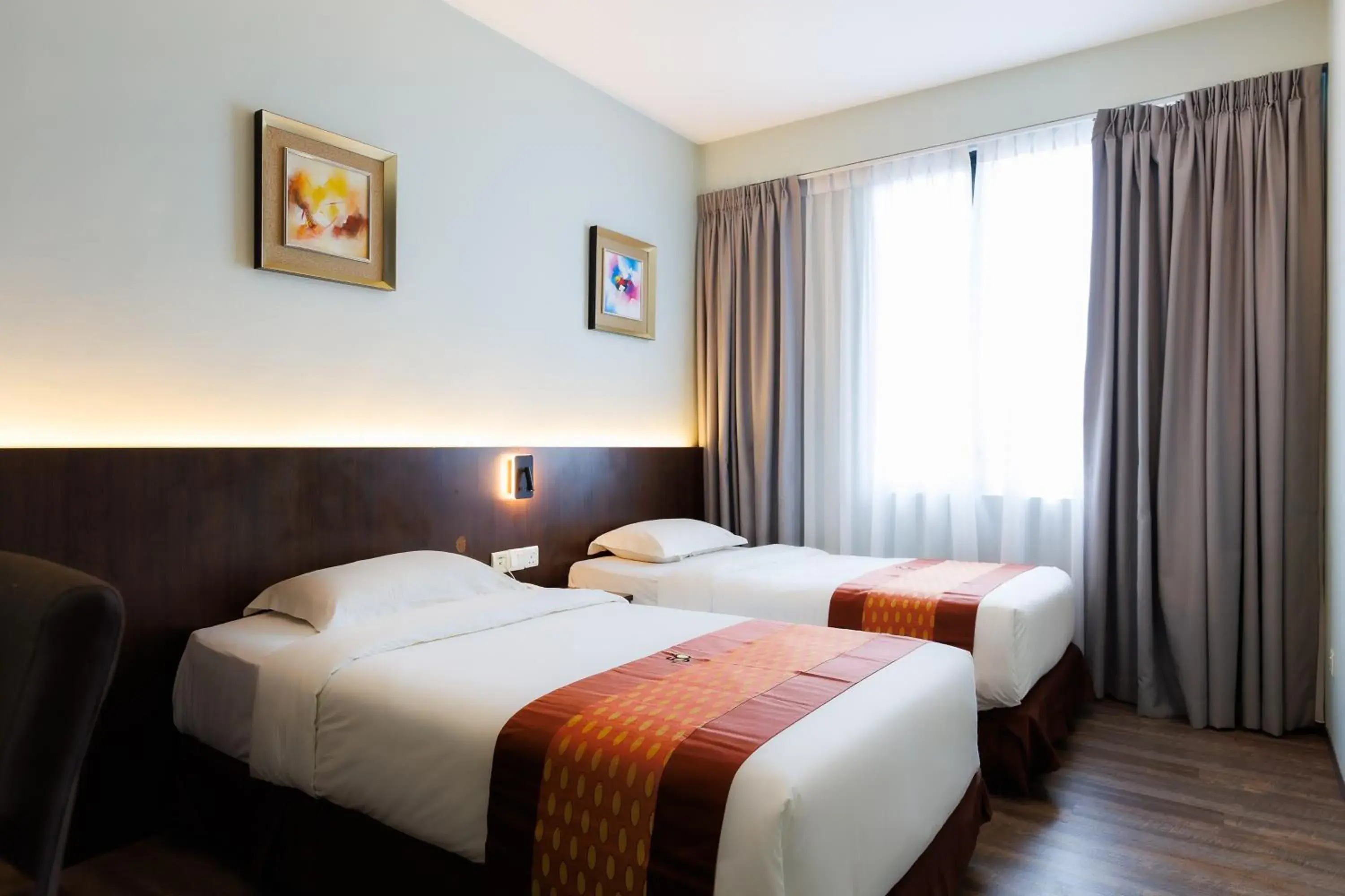 Communal lounge/ TV room, Bed in 56 Hotel Communal lounge/ TV room, Bed in 56 Hotel