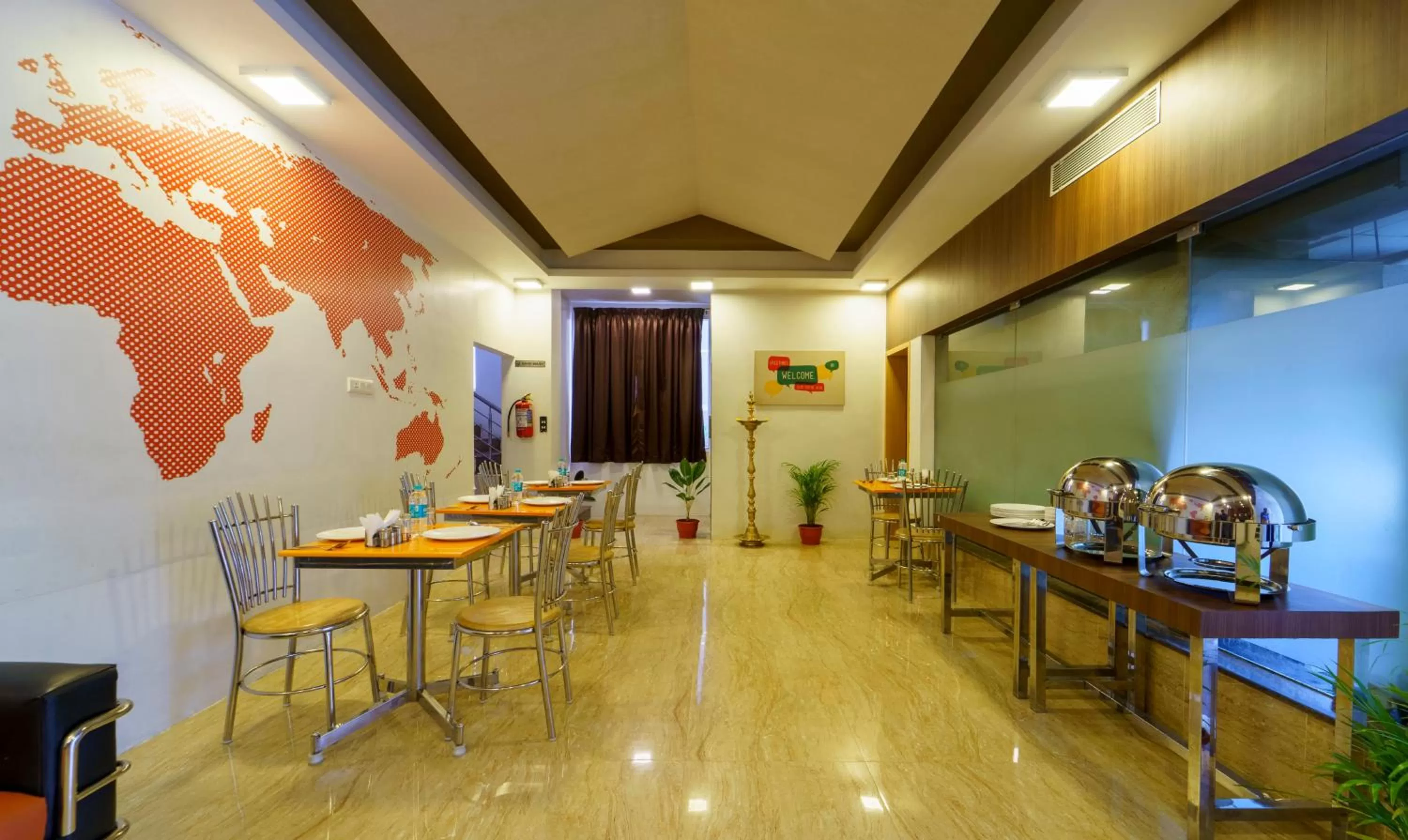 Dining area in Treebo Golden Swan Tambaram