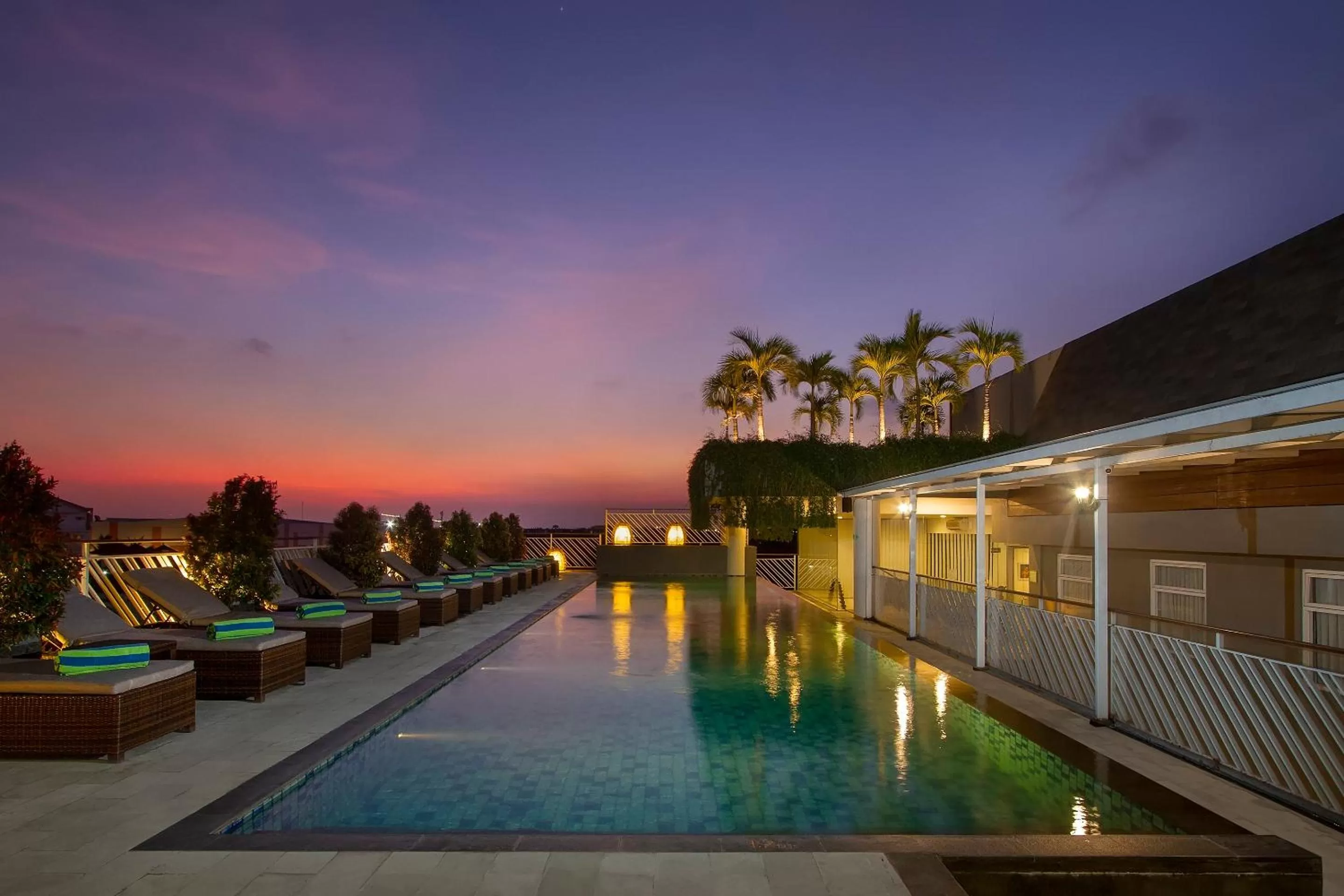 Swimming pool in PrimeBiz Hotel Kuta