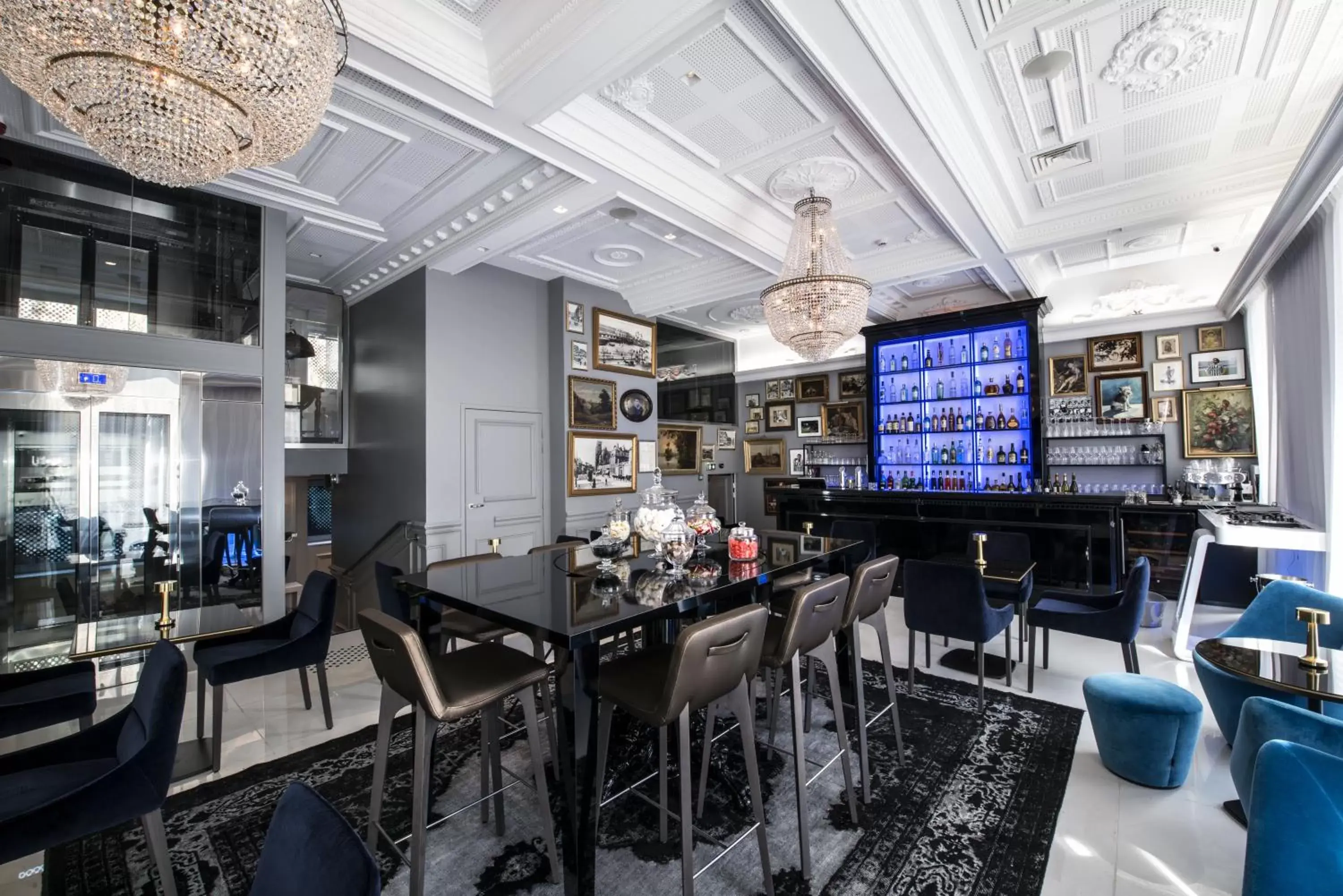 Lounge or bar, Restaurant/Places to Eat in Vertigo, a Member of Design Hotels