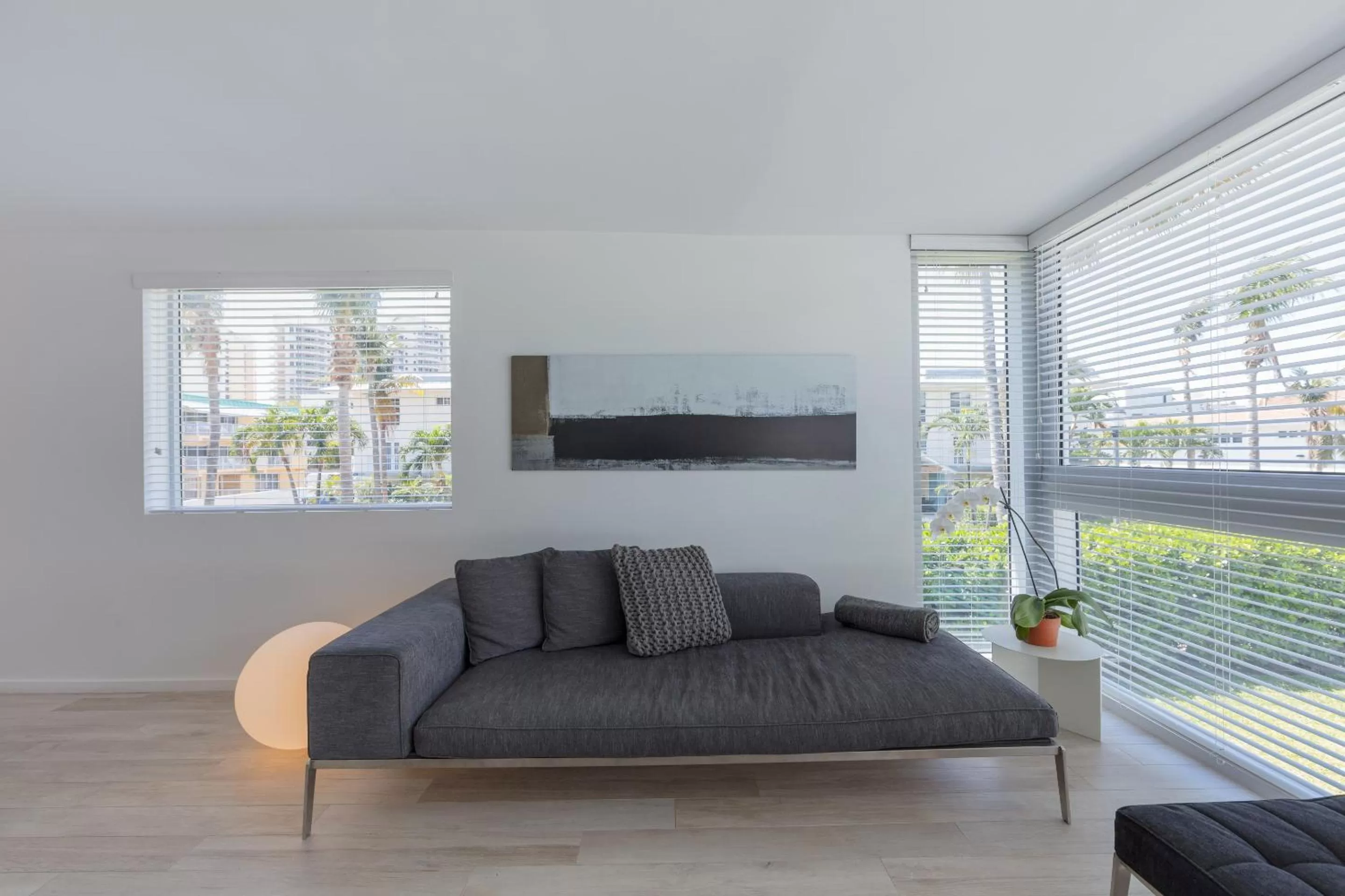 Living room in Beach Haus Key Biscayne Contemporary Apartments