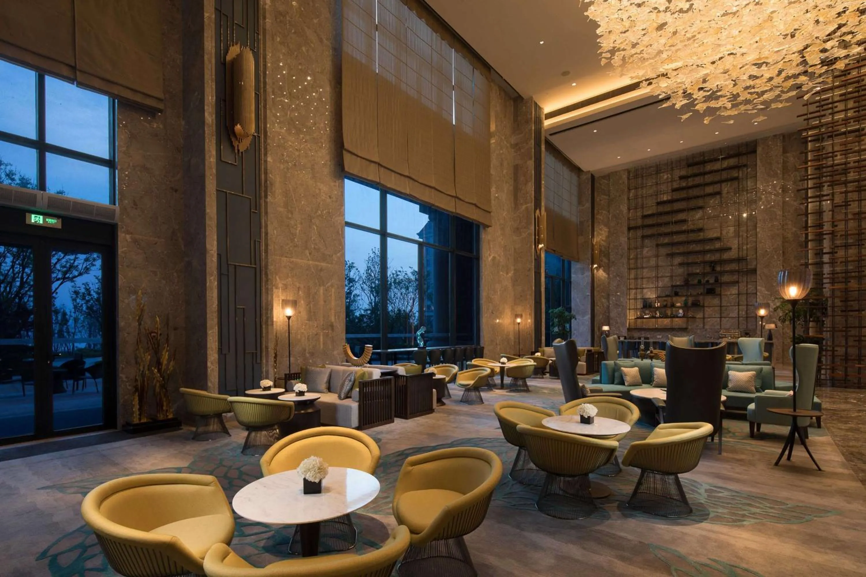 Lobby or reception in Doubletree By Hilton Qingdao Oriental Movie Metropolis