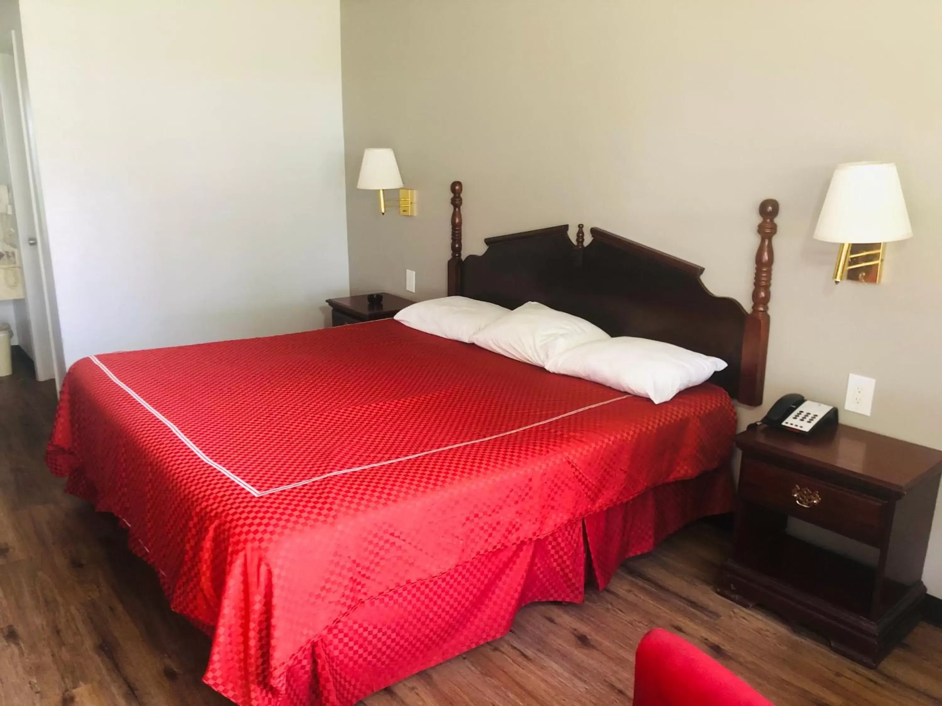 Bed in Knights Inn - Belton/Temple